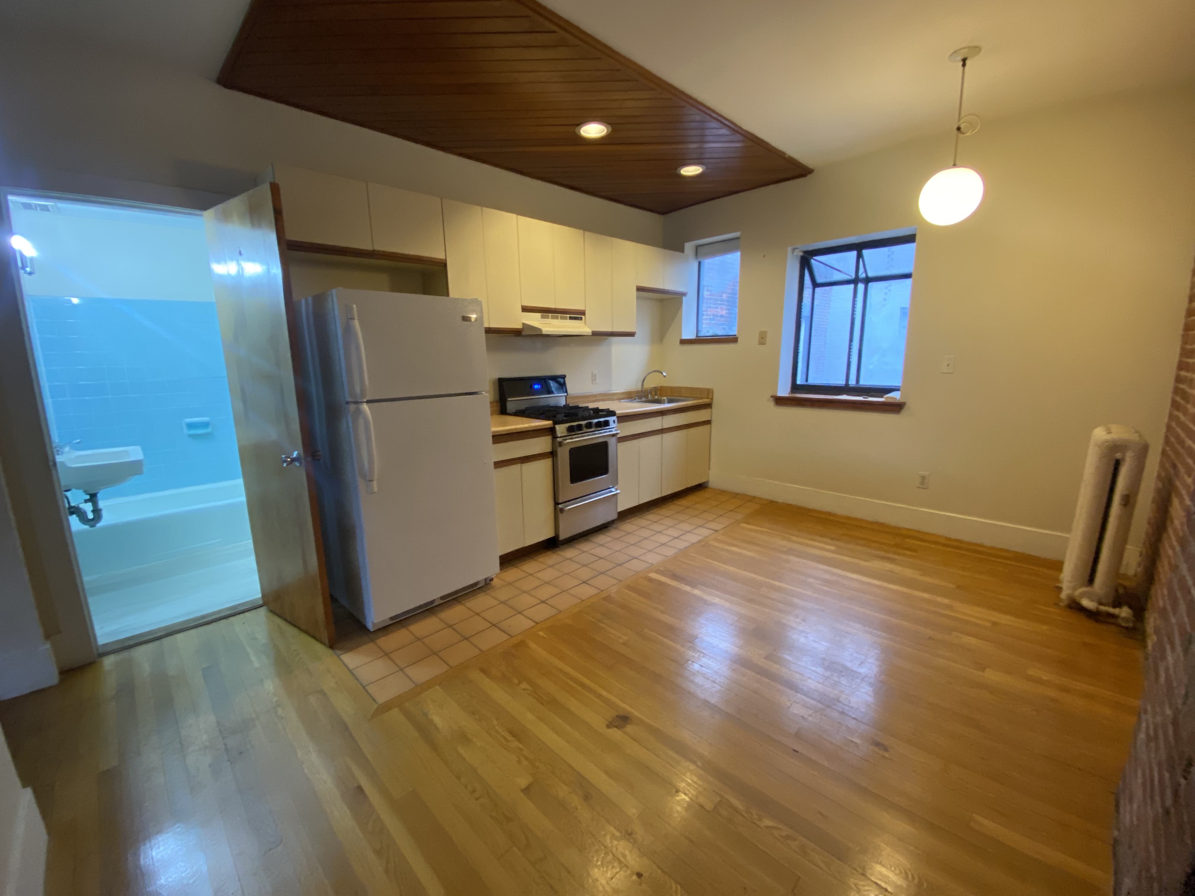 1 bed, 1 bath apartment for rent at 210 Hemenway St Unit 3C, Fenway — photo 2 of 5