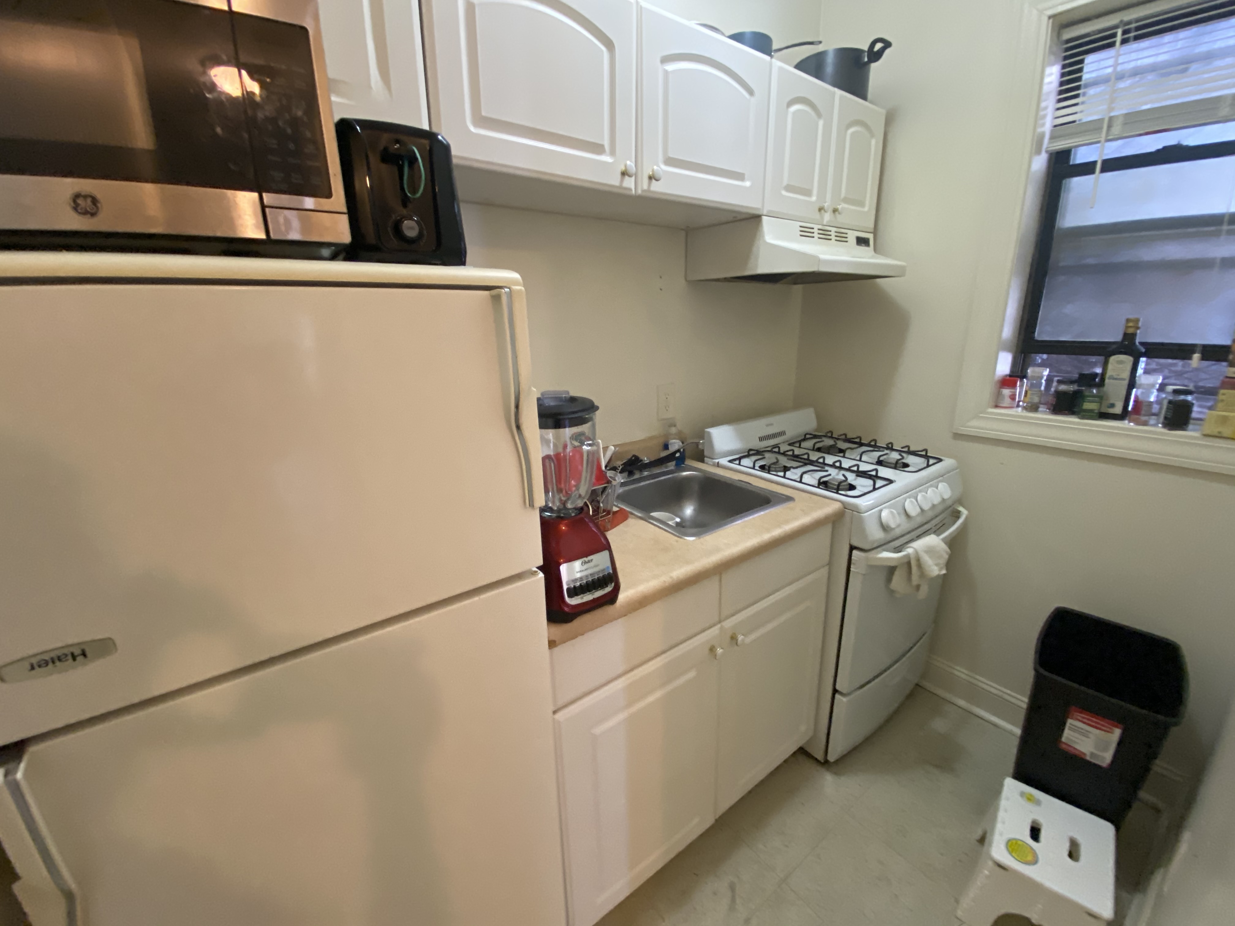 1 split bed, 1 bath apartment for rent at 63 Burbank St Unit 2, Fenway — photo 3 of 3