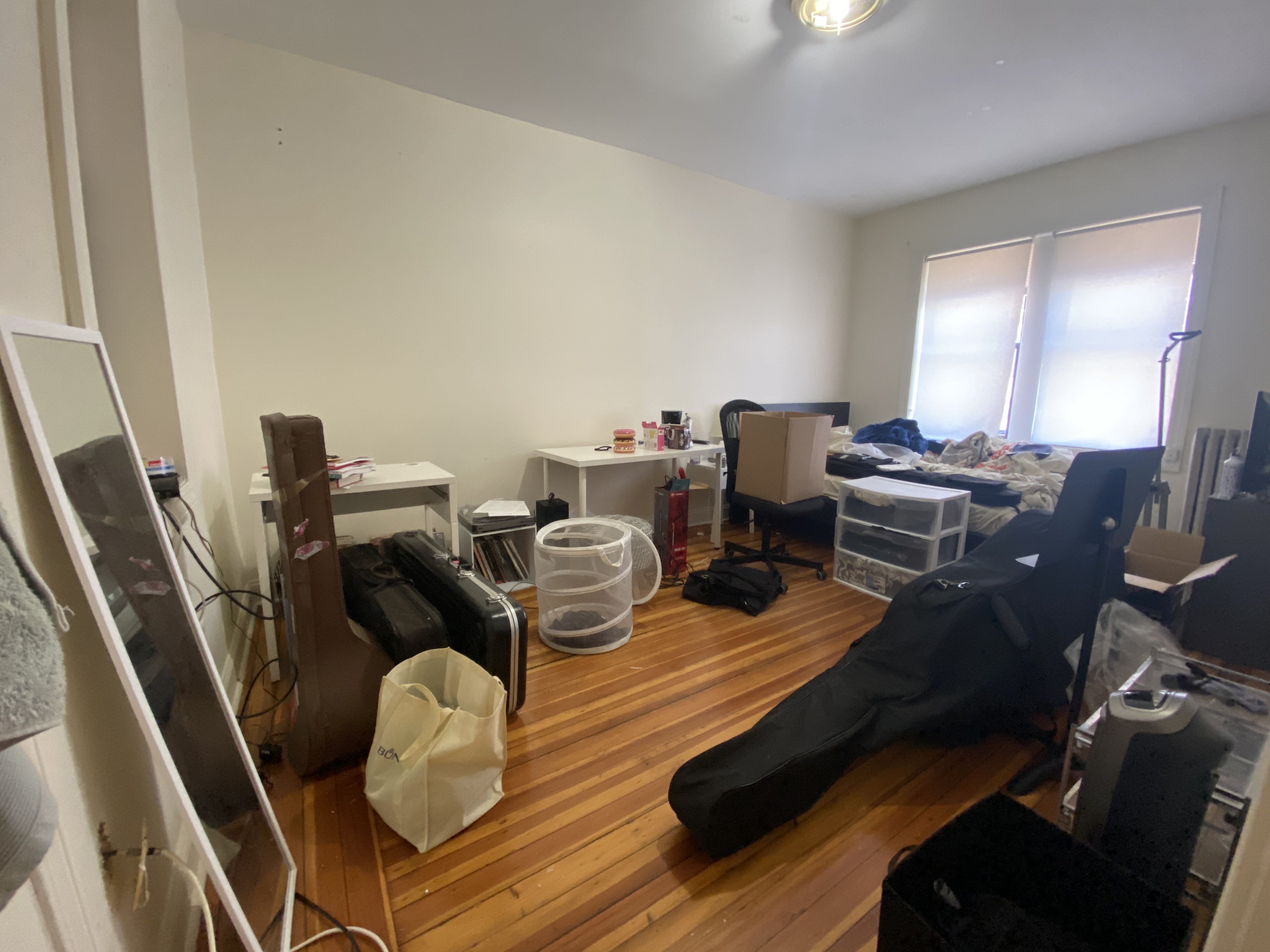 1 split bed, 1 bath apartment for rent at 63 Burbank St Unit 2, Fenway