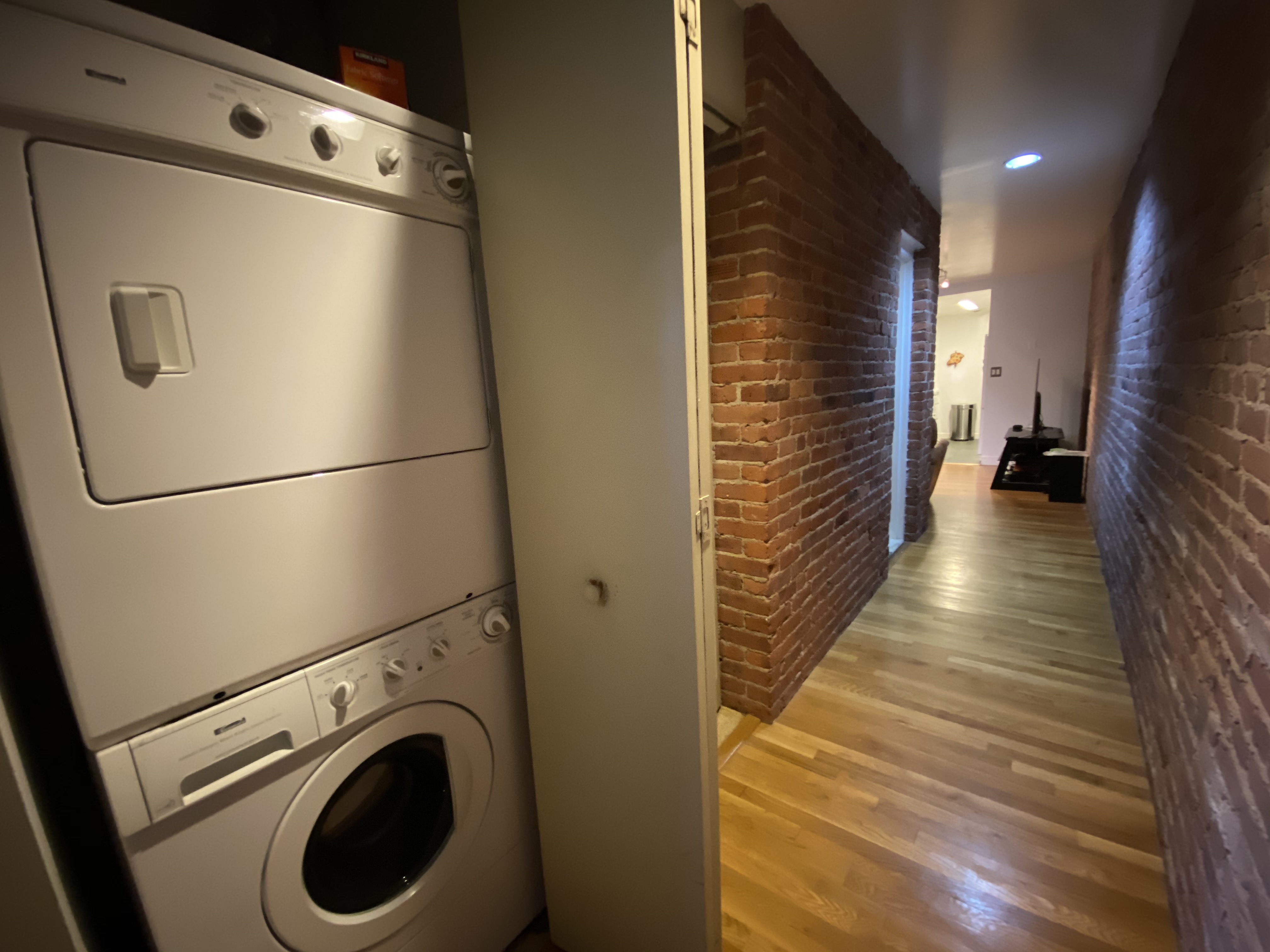 2 bed, 1 bath apartment for rent at 103 Gainsborough St Unit 305, Fenway — photo 2 of 8