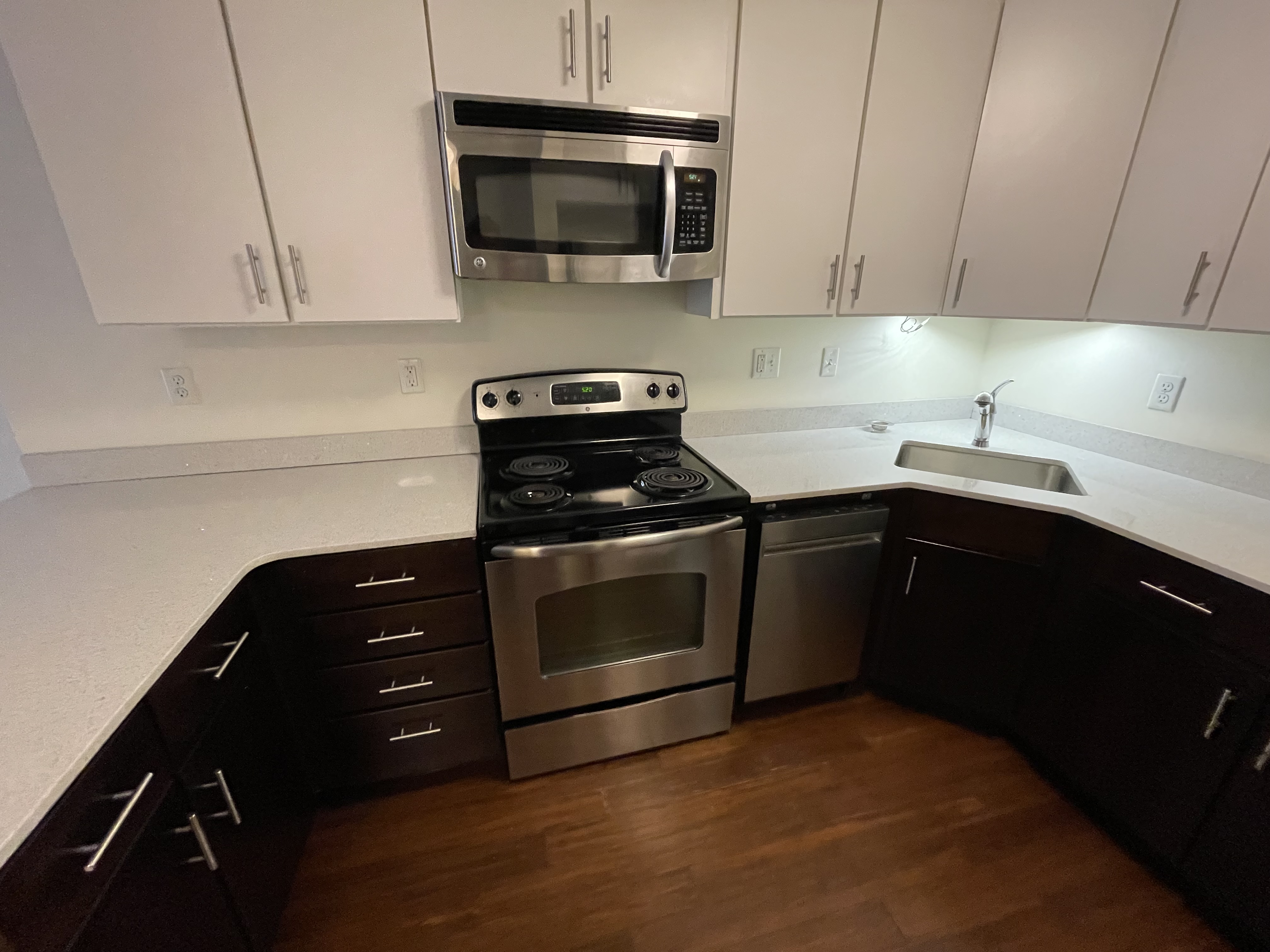 8 Winter St, Downtown