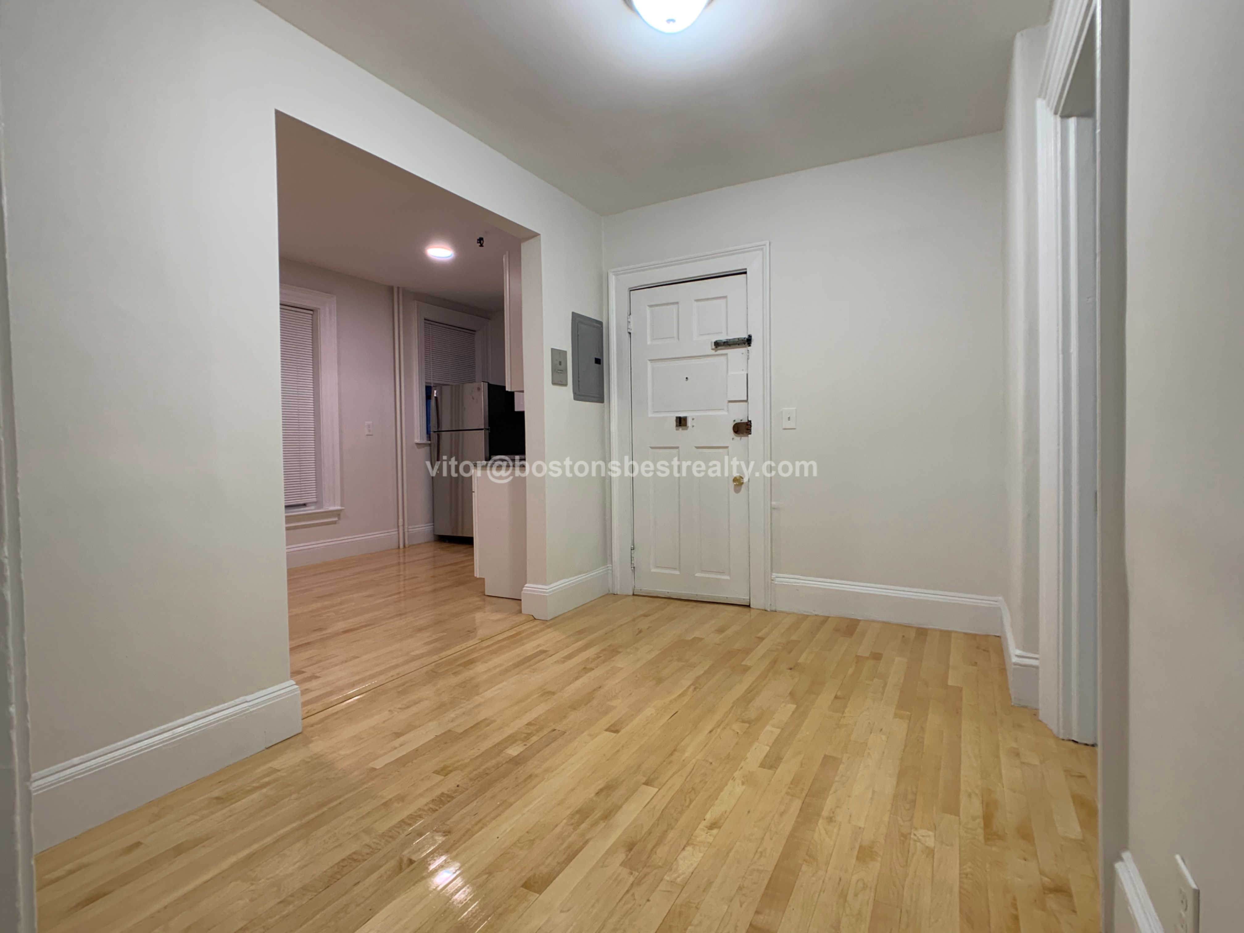2 bed, 1 bath apartment for rent at 465 Park Dr Unit 3, Fenway — photo 2 of 22