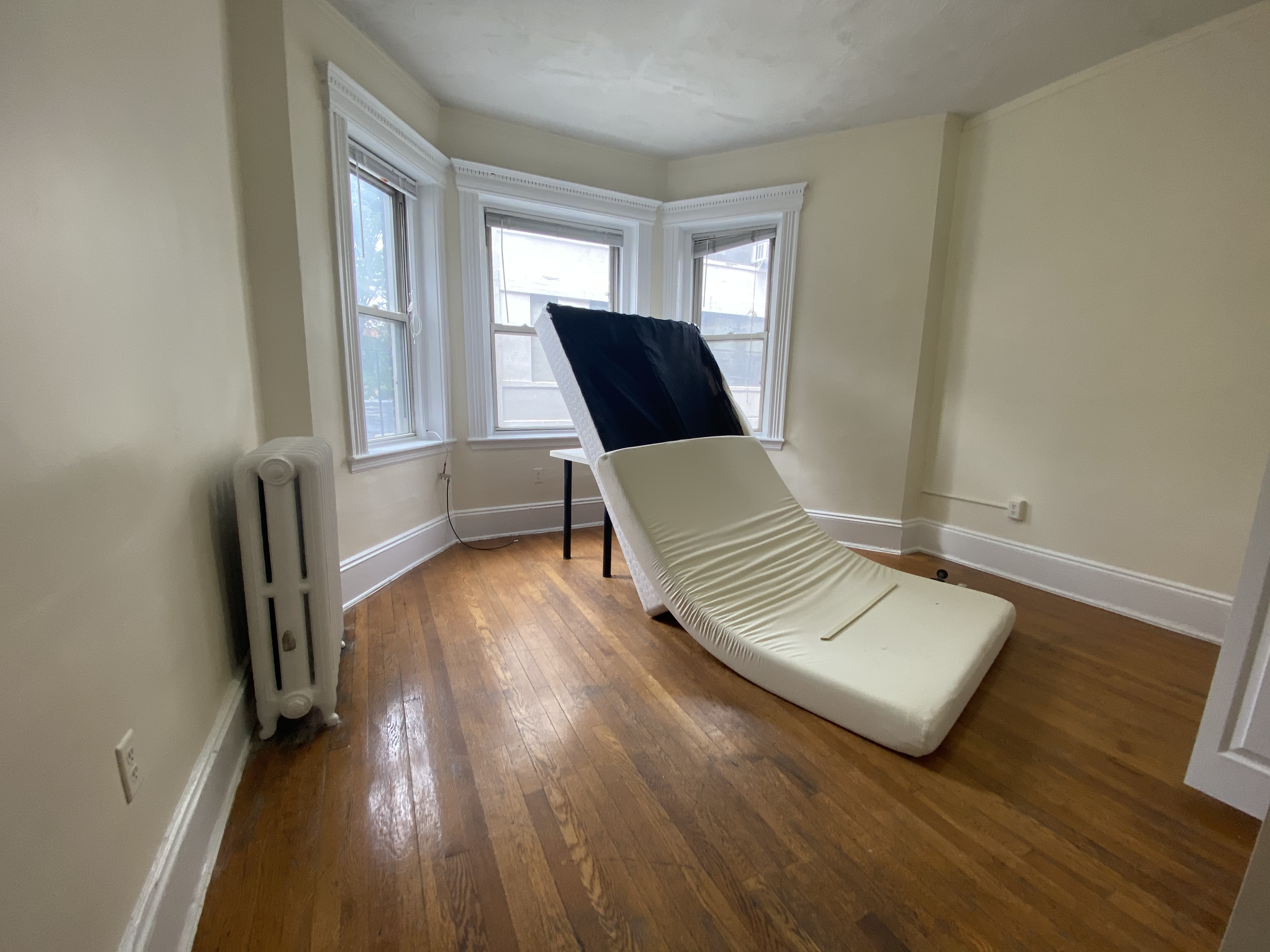 2 split bed, 1 bath apartment for rent at 327 Huntington Ave Unit 7, Fenway — photo 3 of 4