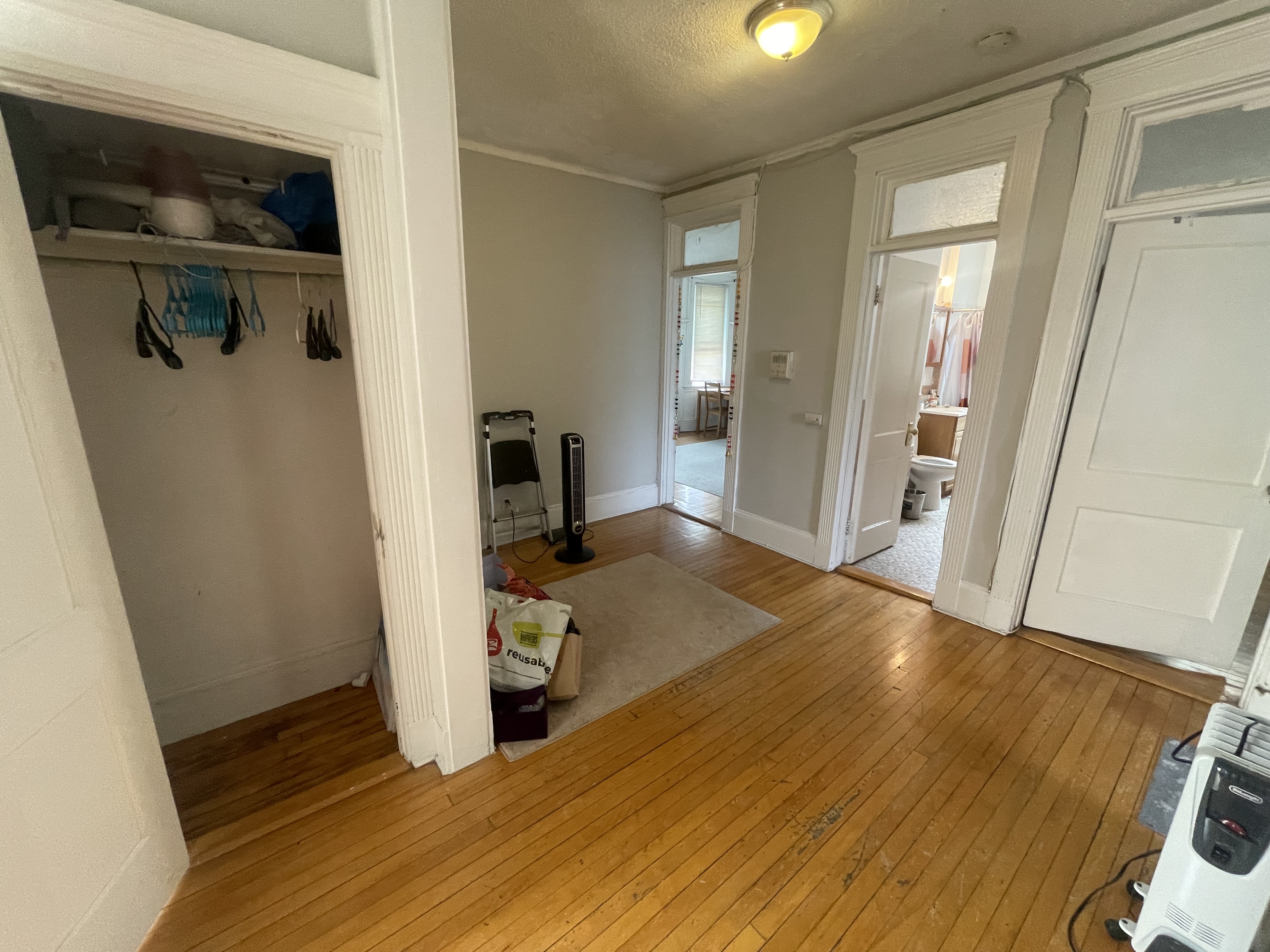 3 bed, 1 bath apartment for rent at 32 Glenville Ave Unit 3, Allston — photo 7 of 8