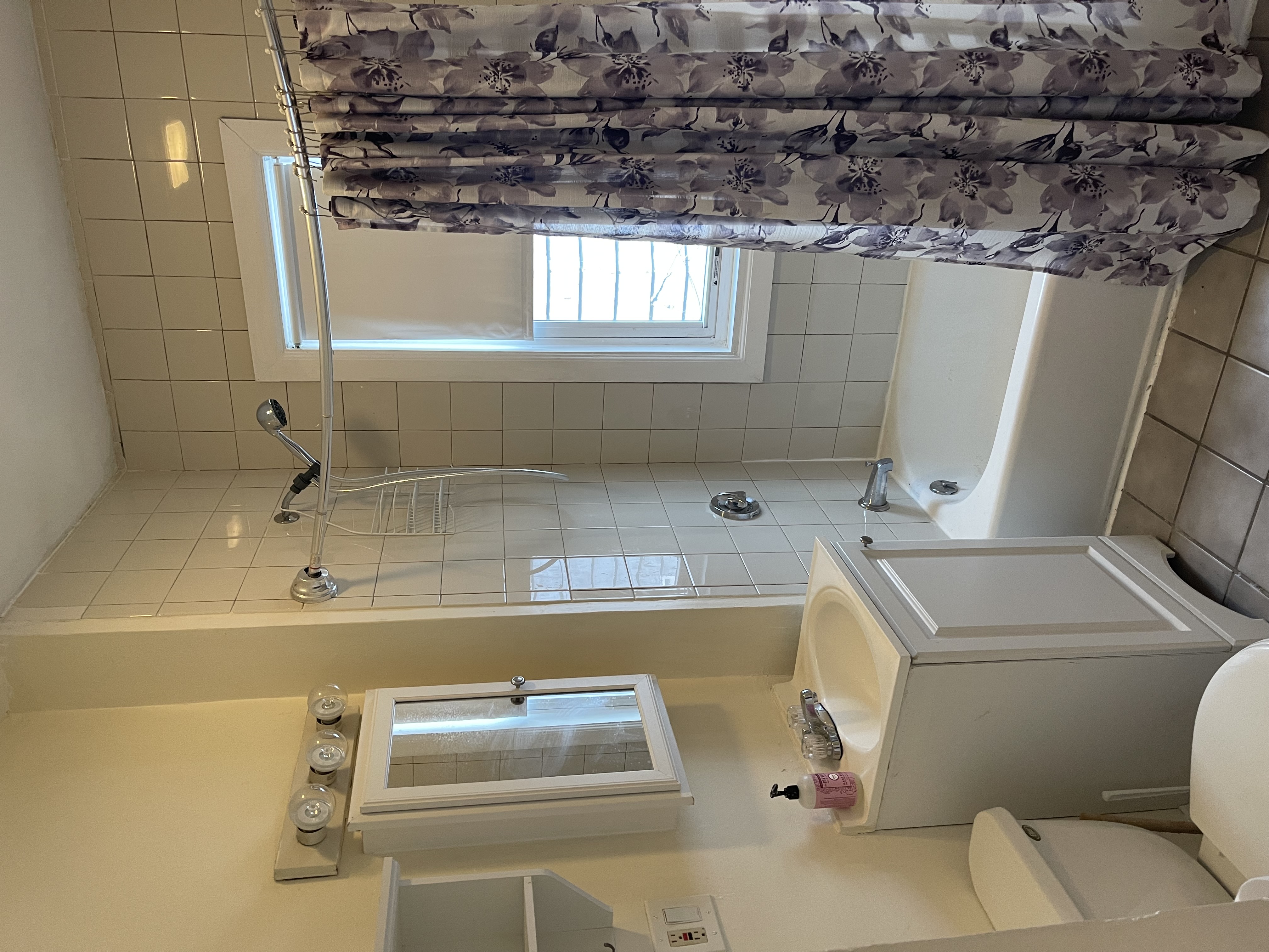 3 bed, 1 bath apartment for rent at 44 Speedwell St Unit 2, Dorchester — photo 7 of 8