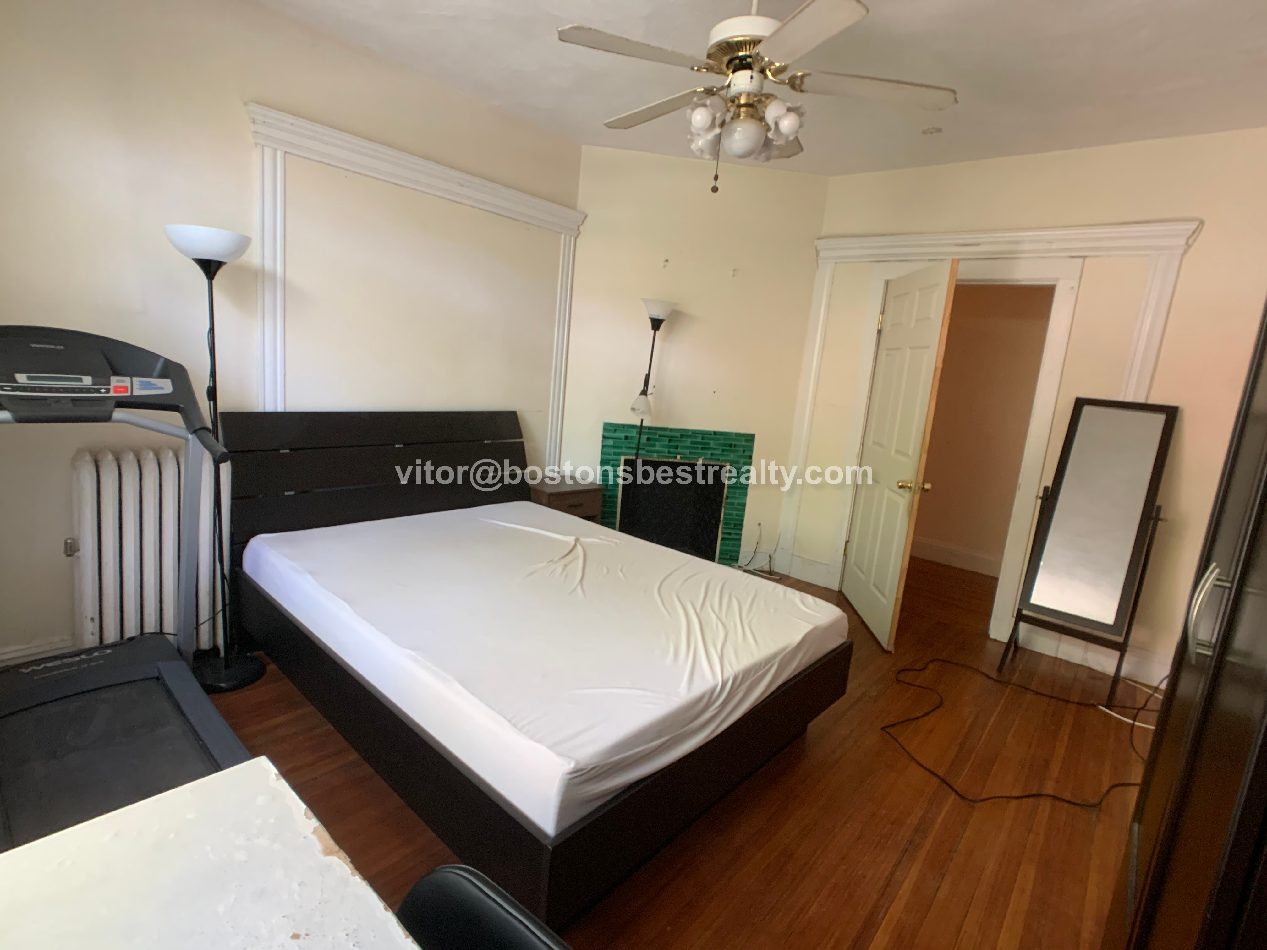 3 bed, 2 bath apartment for rent at 20 Strathmore Rd Unit 1, Washington Square — photo 2 of 15