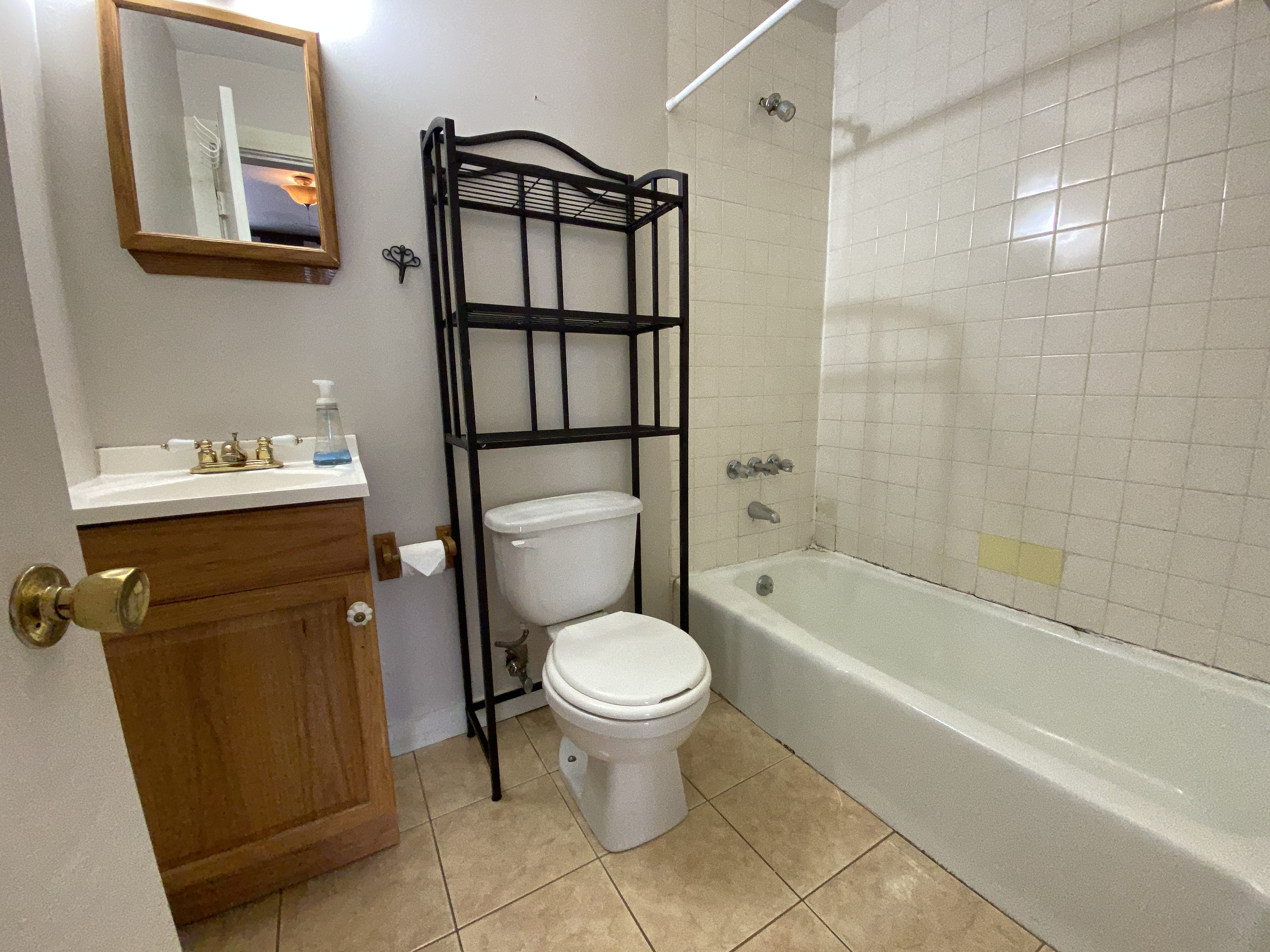 Studio bed, 1 bath apartment for rent at 12 Symphony Rd Unit 4, Fenway — photo 3 of 3