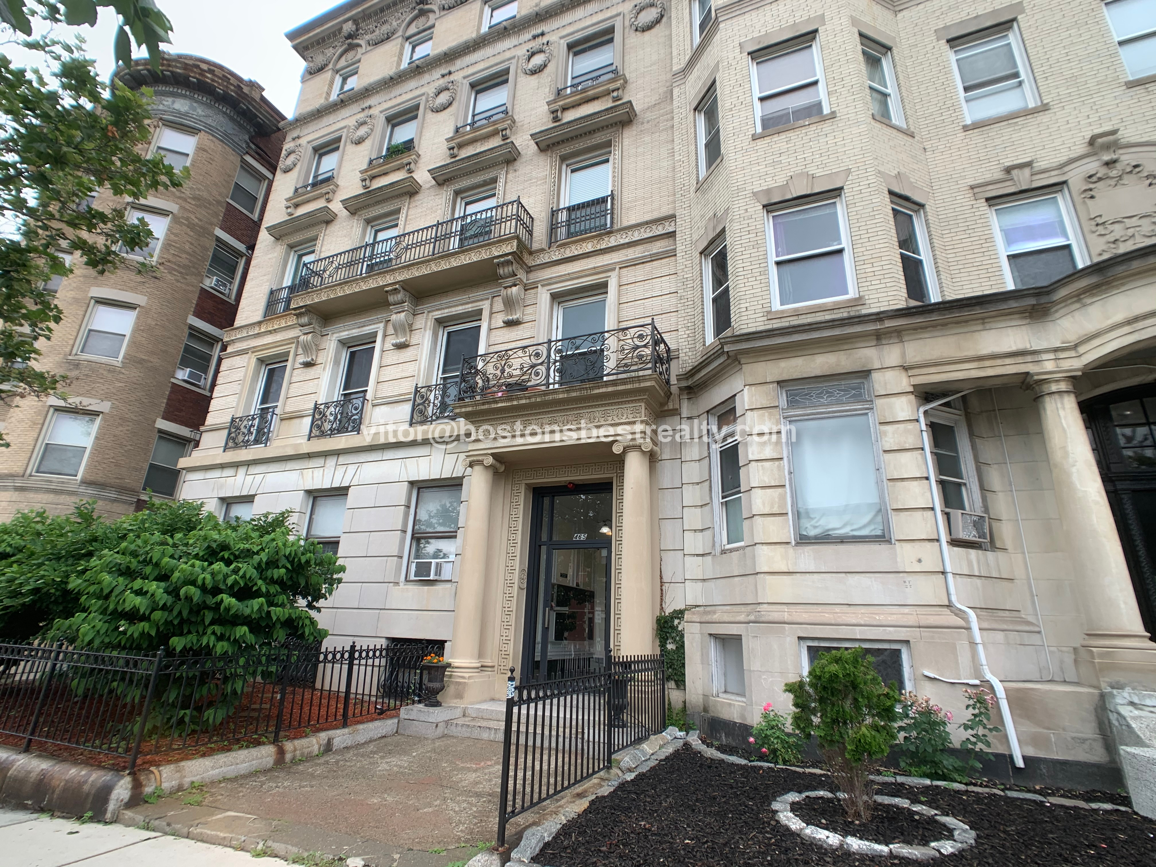 2 bed, 1 bath apartment for rent at 465 Park Dr Unit 16, Fenway — photo 12 of 13