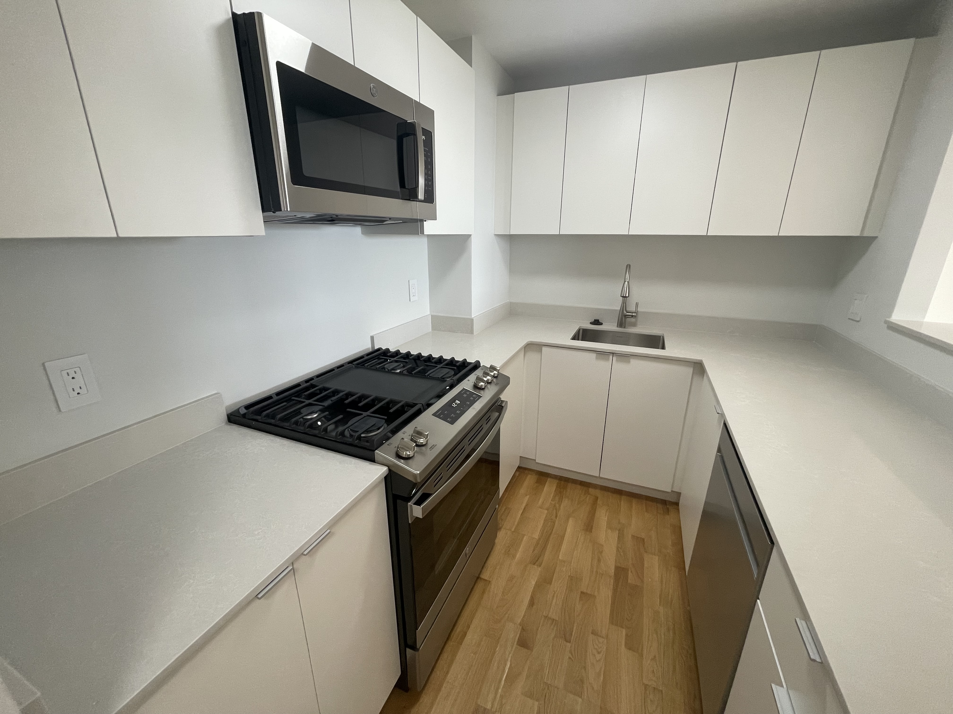 2 bed, 1 bath apartment for rent at 1410 Columbia Rd Unit 11D, South Boston — photo 7 of 41