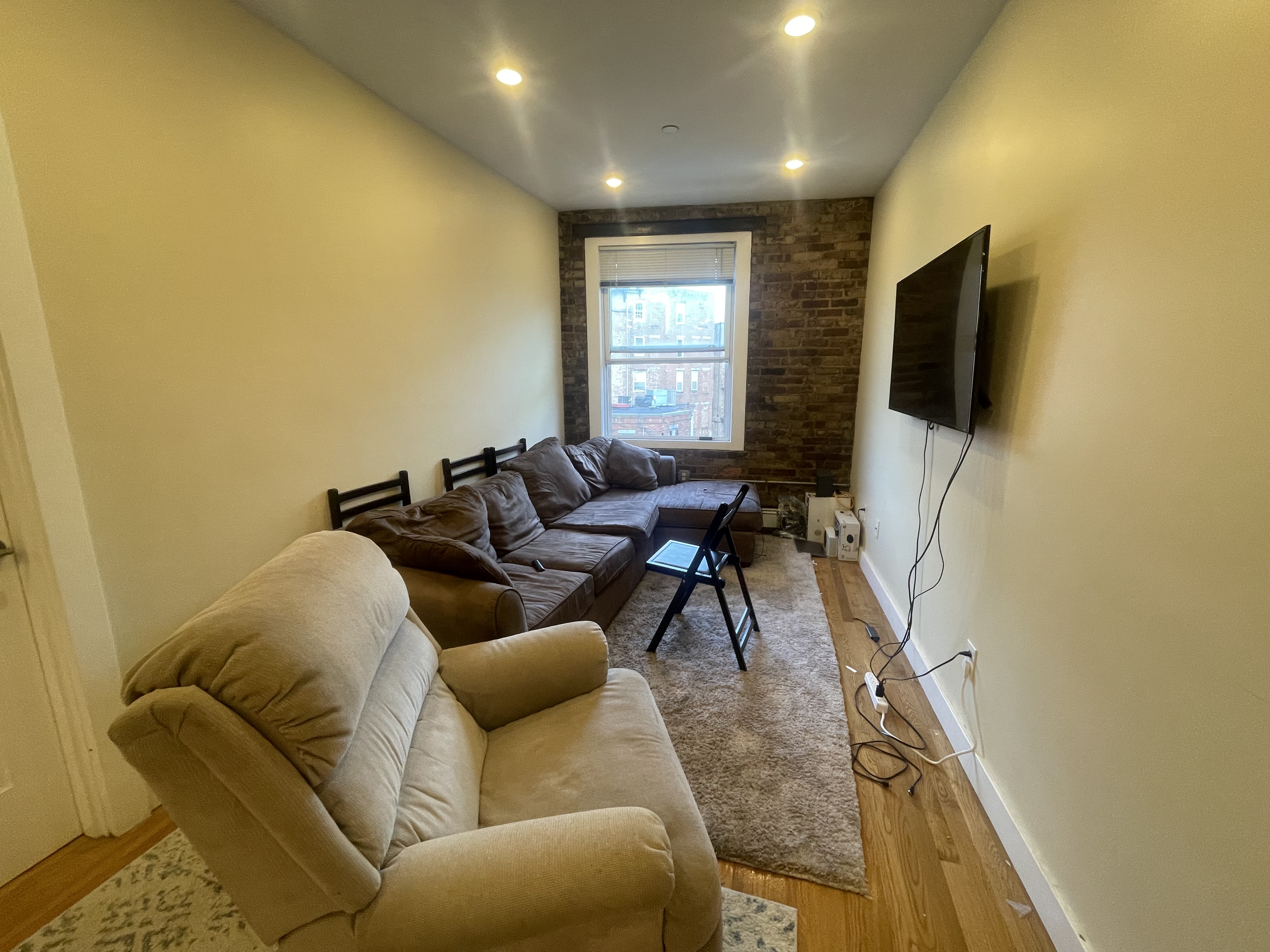 3 bed, 1 bath apartment for rent at 452 Hanover St Unit 301, North End — photo 21 of 21