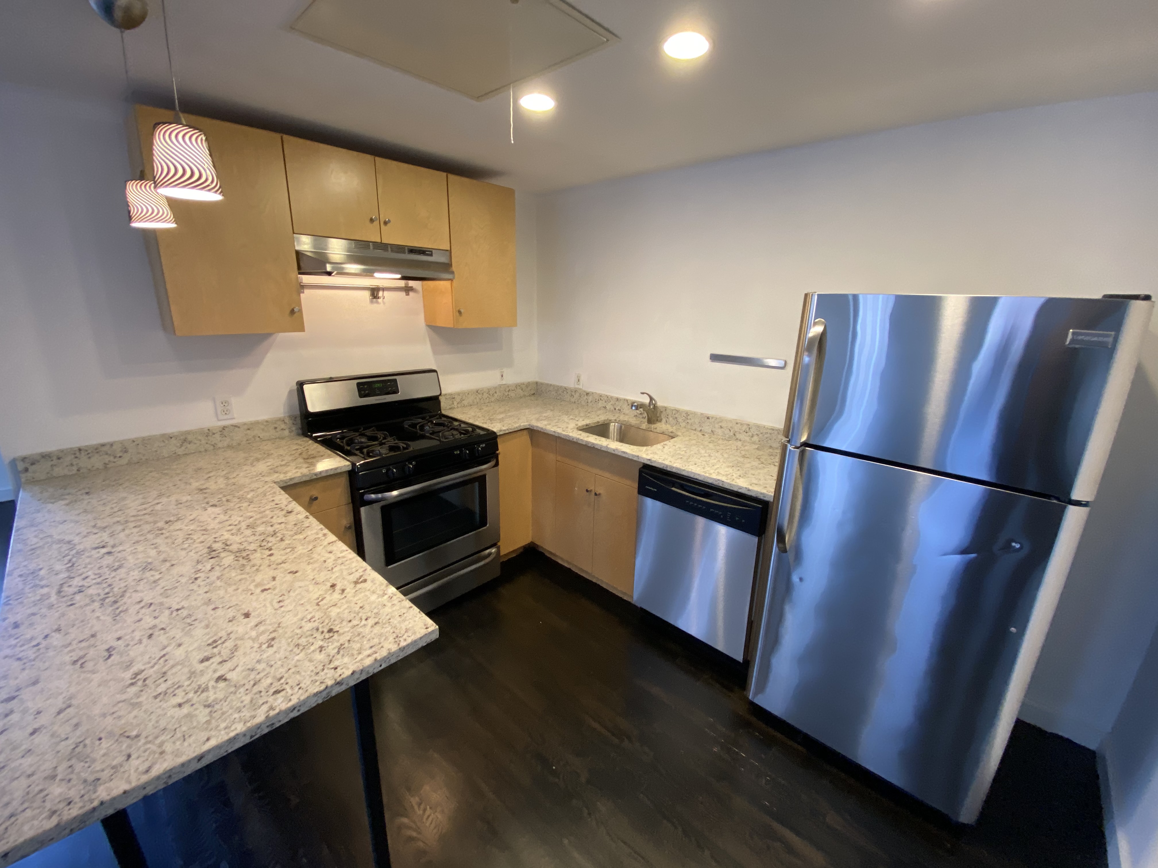 Studio bed, 1 bath apartment for rent at 100 Pearl St Unit 21-CF, Chelsea — photo 5 of 12