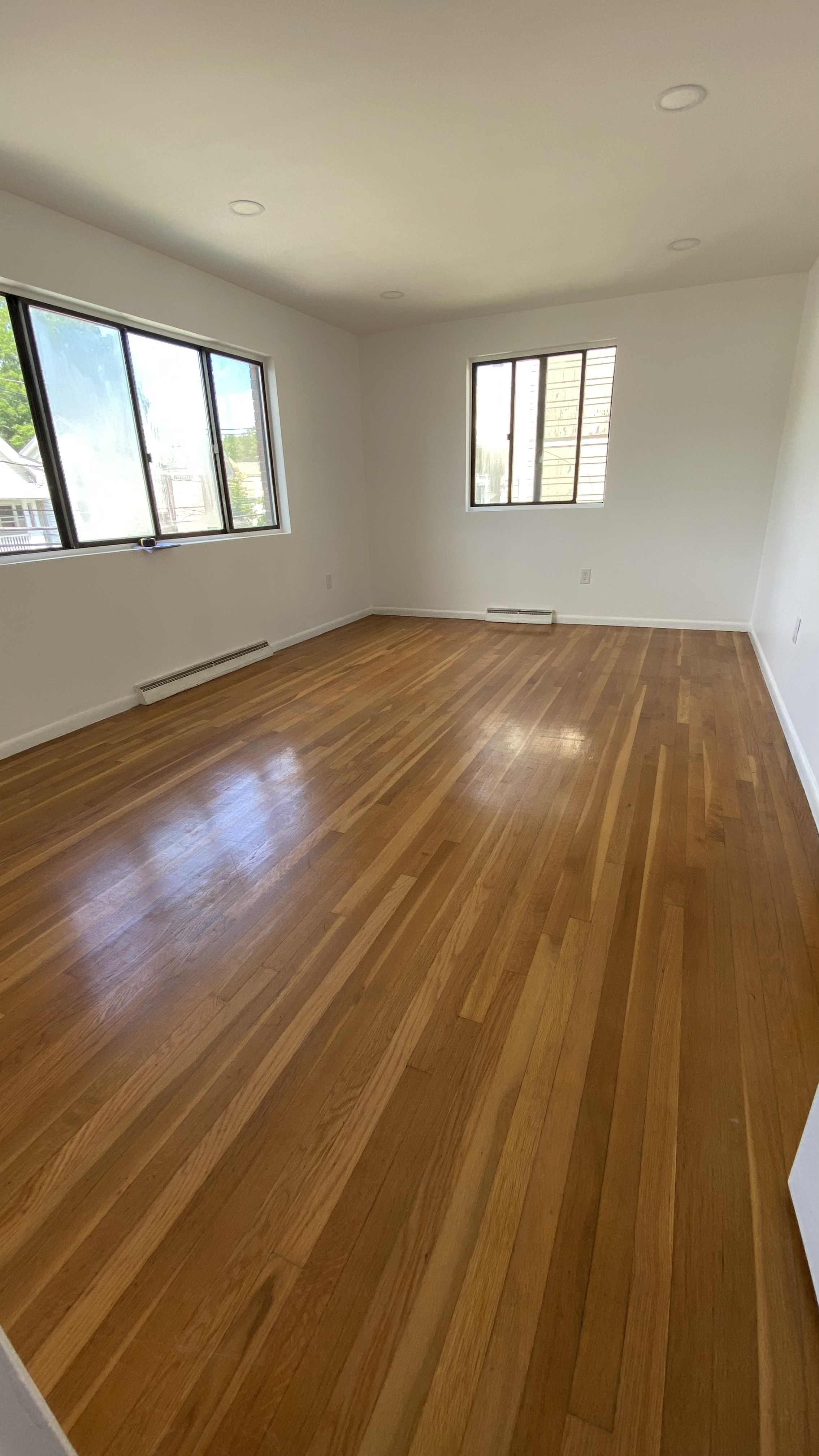 3 bed, 1 bath apartment for rent at 60 Nonantum St Unit 1, Brighton — photo 7 of 8
