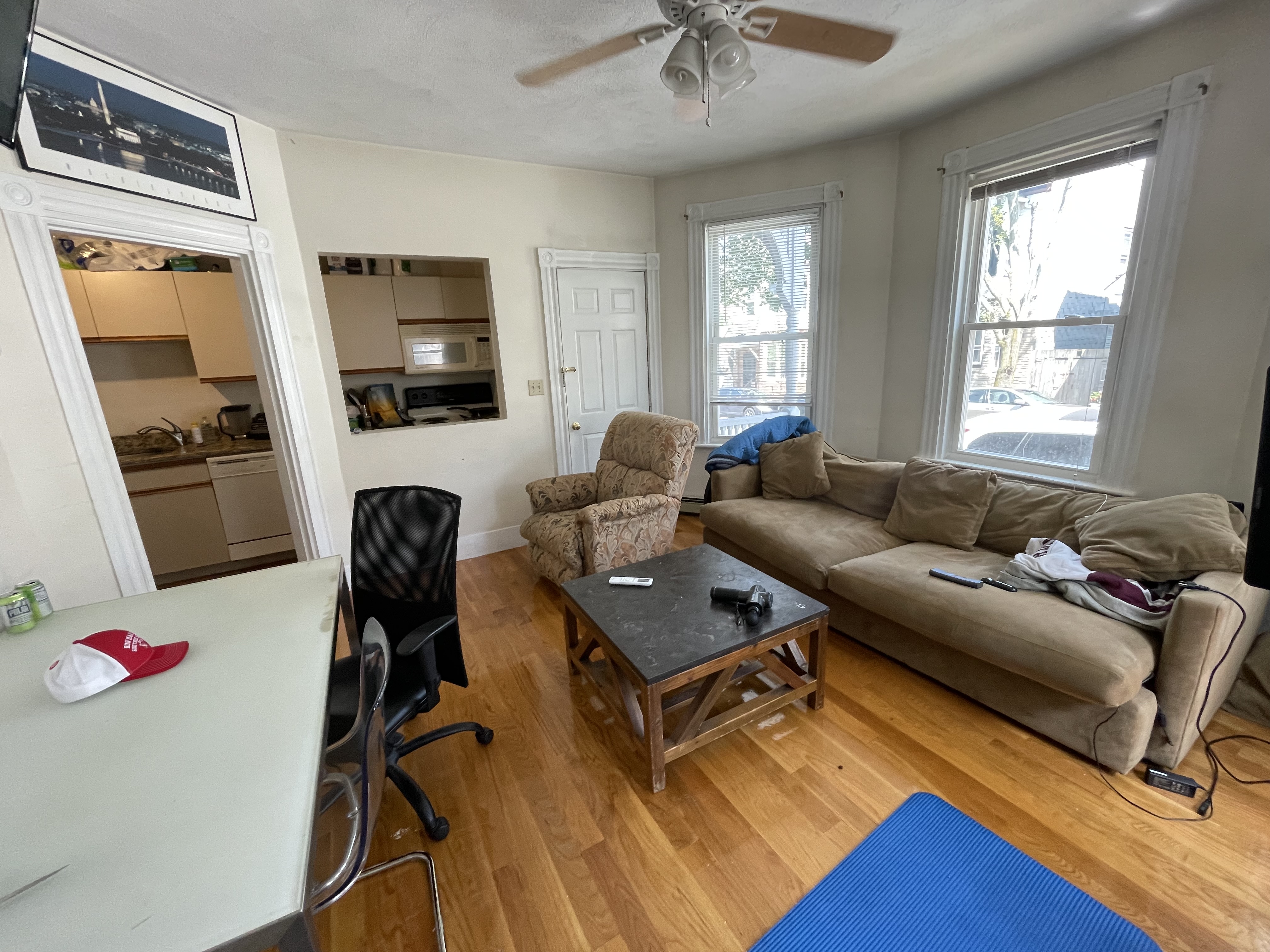 2 bed, 1 bath apartment for rent at 627 3rd St Unit 1F, South Boston — photo 5 of 6