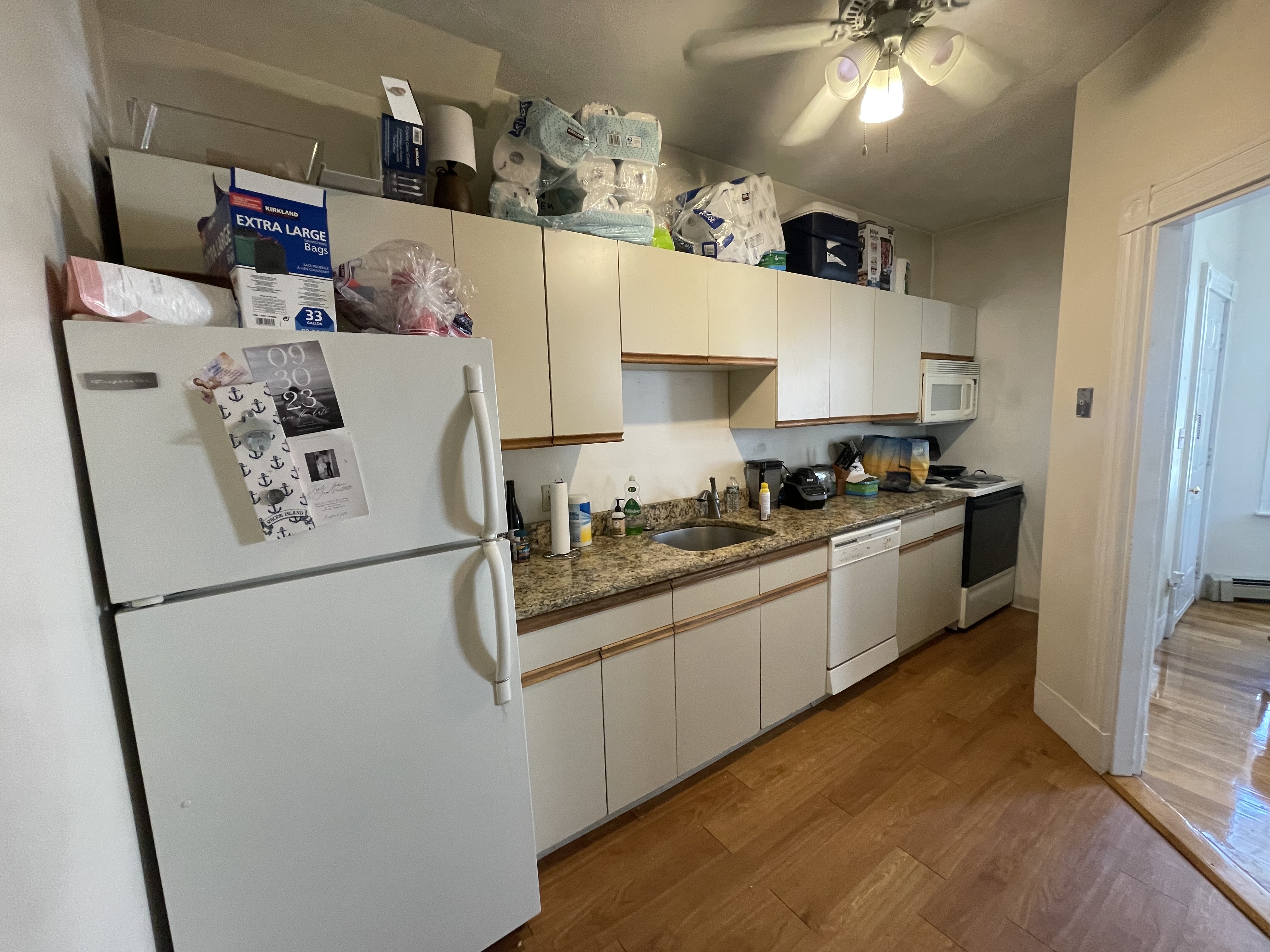 2 bed, 1 bath apartment for rent at 627 3rd St Unit 1F, South Boston — photo 3 of 6