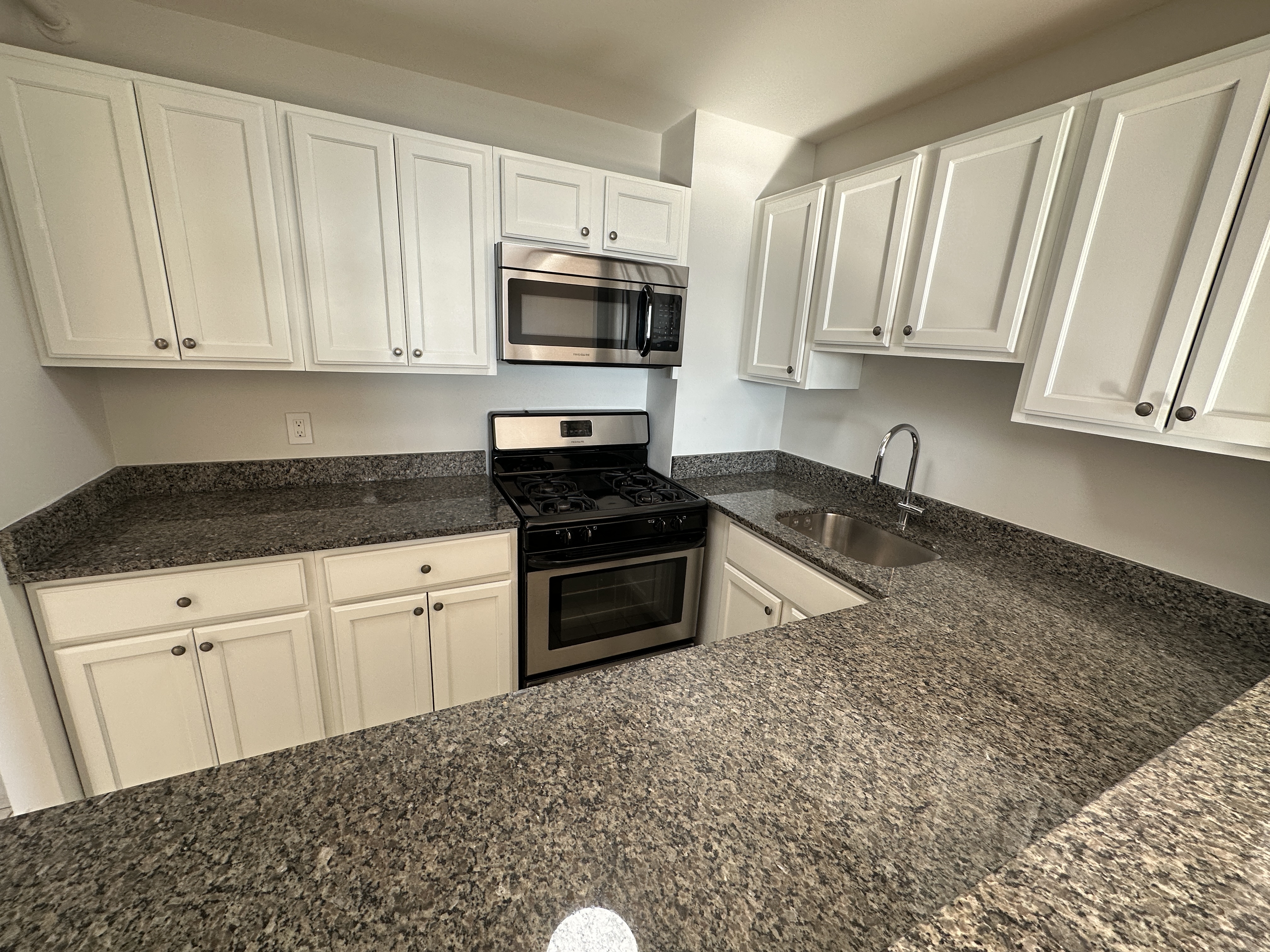 2 bed, 1 bath apartment for rent at 1410 Columbia Rd Unit 17G, South Boston — photo 6 of 42