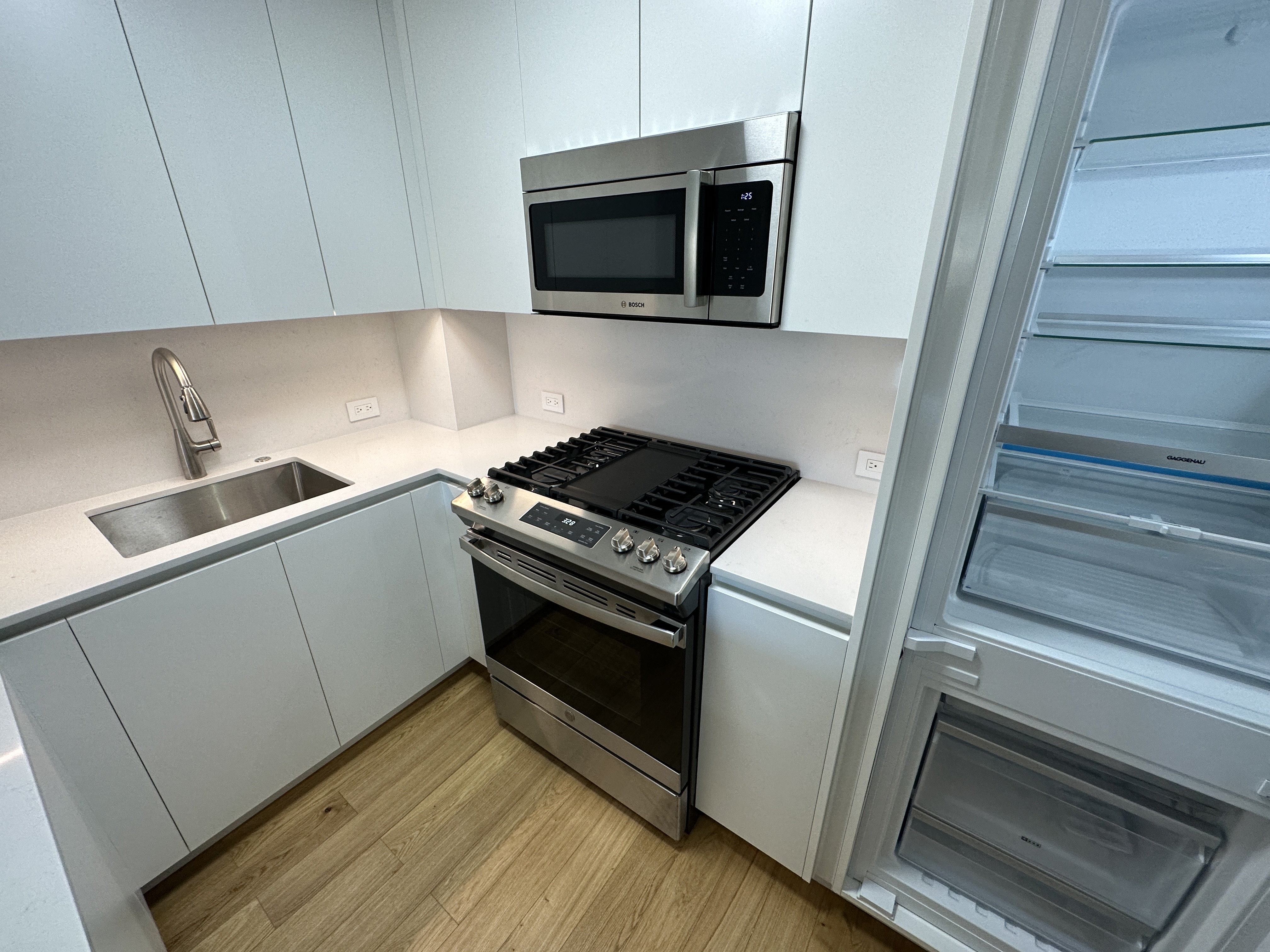 2 bed, 1 bath apartment for rent at 1410 Columbia Rd Unit 9H, South Boston — photo 8 of 43