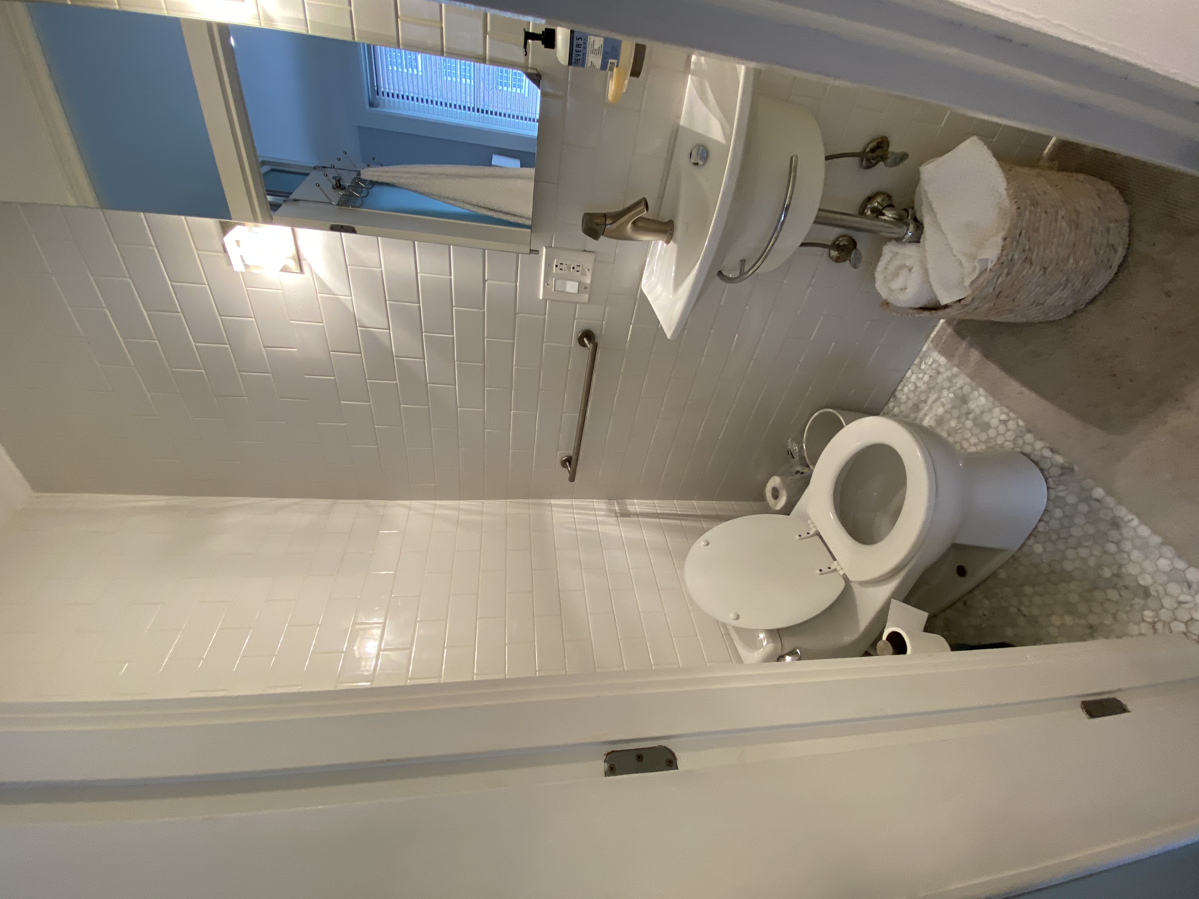 Studio bed, 1 bath apartment for rent at 366 Commonwealth Ave Unit 2L, Back Bay — photo 7 of 23