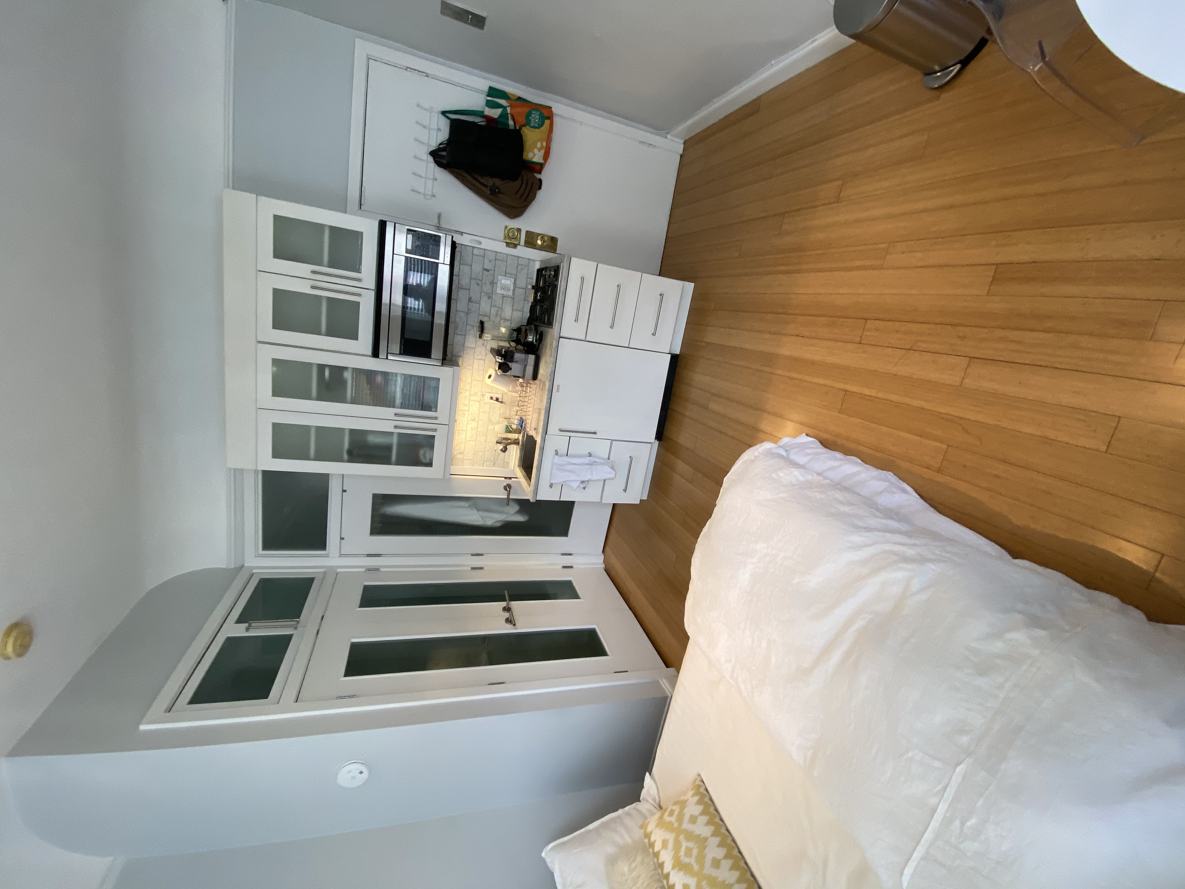 Studio bed, 1 bath apartment for rent at 366 Commonwealth Ave Unit 2L, Back Bay — photo 9 of 23