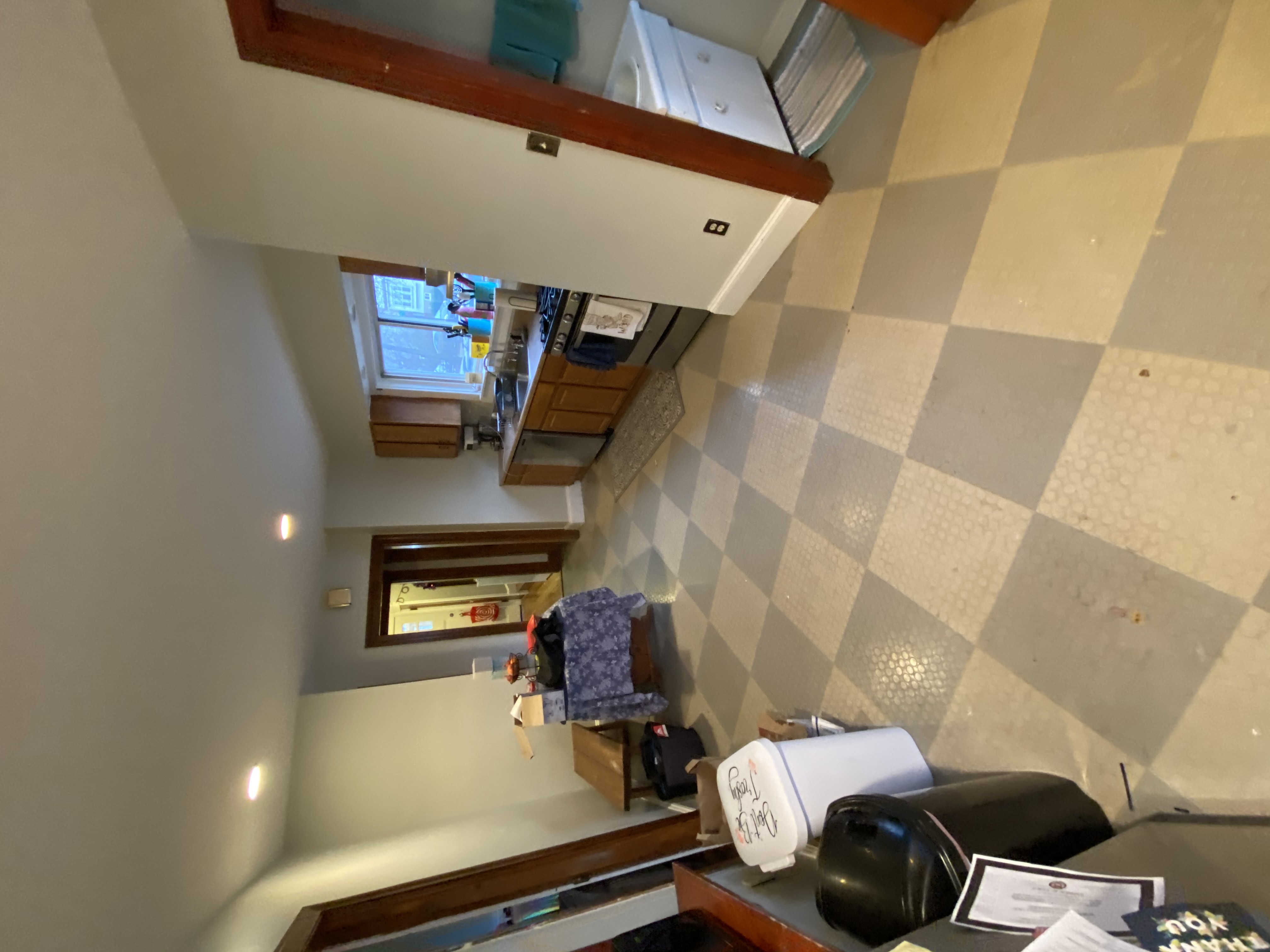 3 bed, 1.5 bath apartment for rent at 204 Chiswick Rd Unit 1, Brighton — photo 22 of 30
