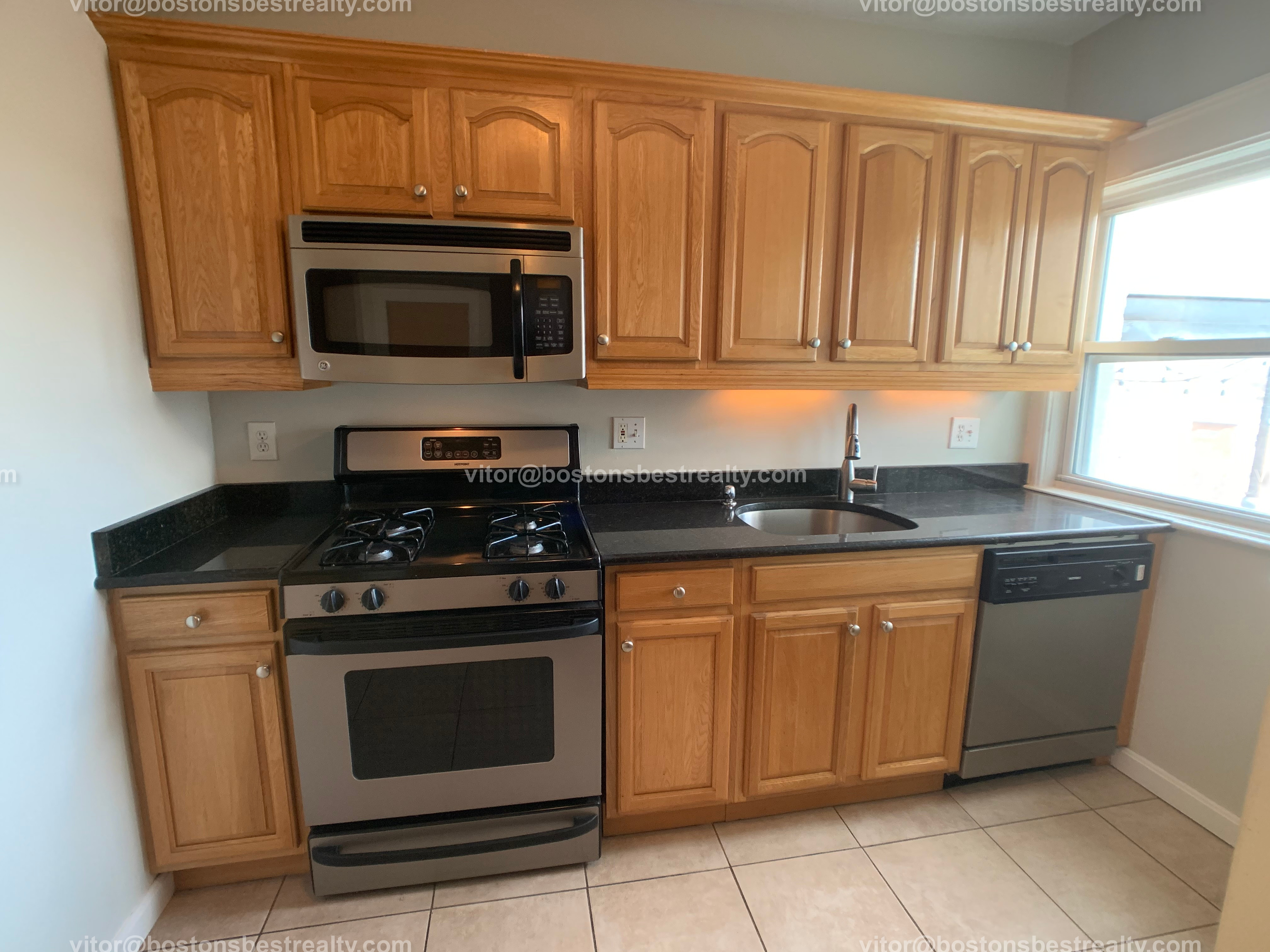 2 bed, 1 bath apartment for rent at 1500 Commonwealth Ave Unit 8, Brighton — photo 10 of 23