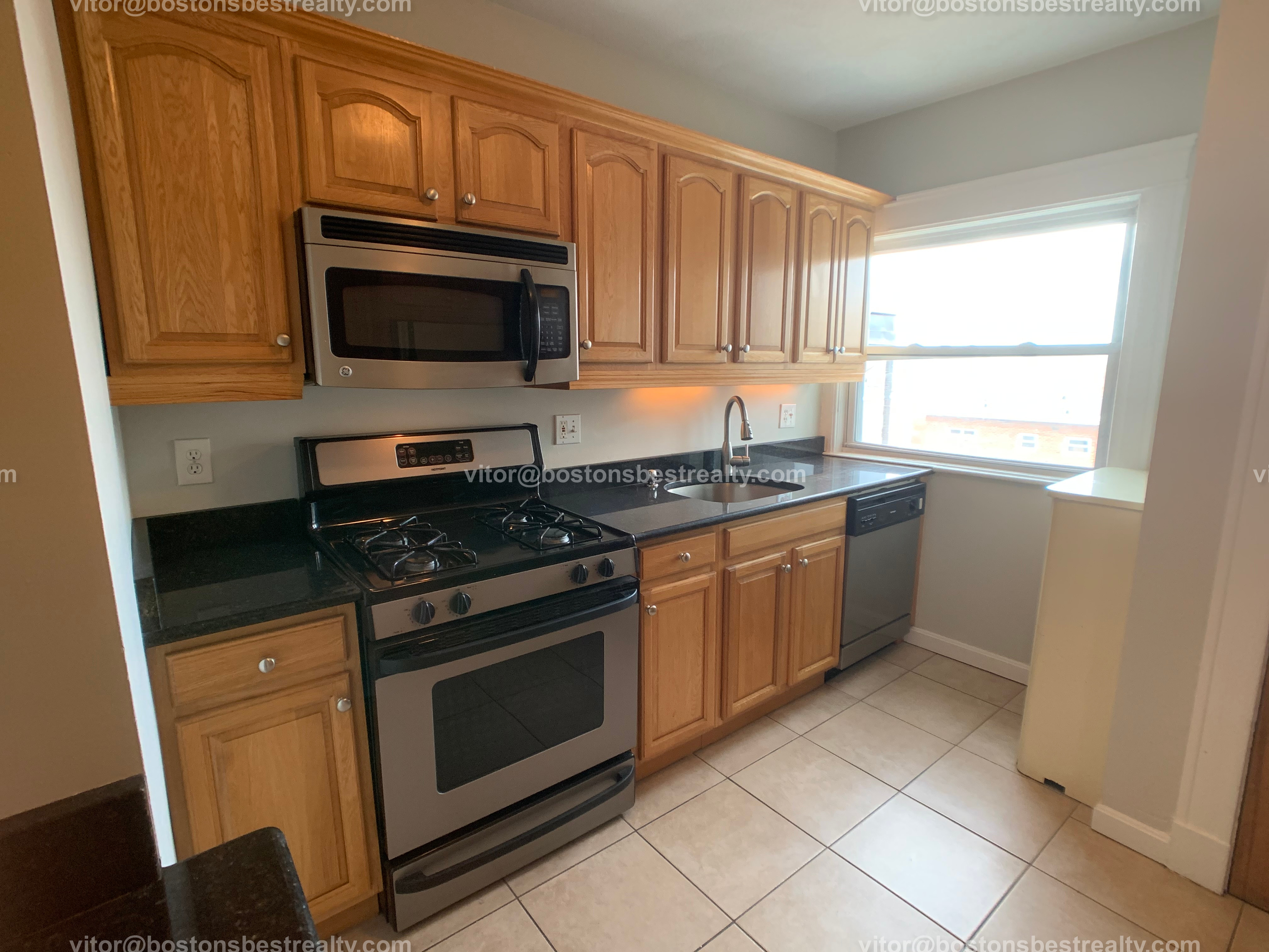 2 bed, 1 bath apartment for rent at 1500 Commonwealth Ave Unit 8, Brighton — photo 1 of 23