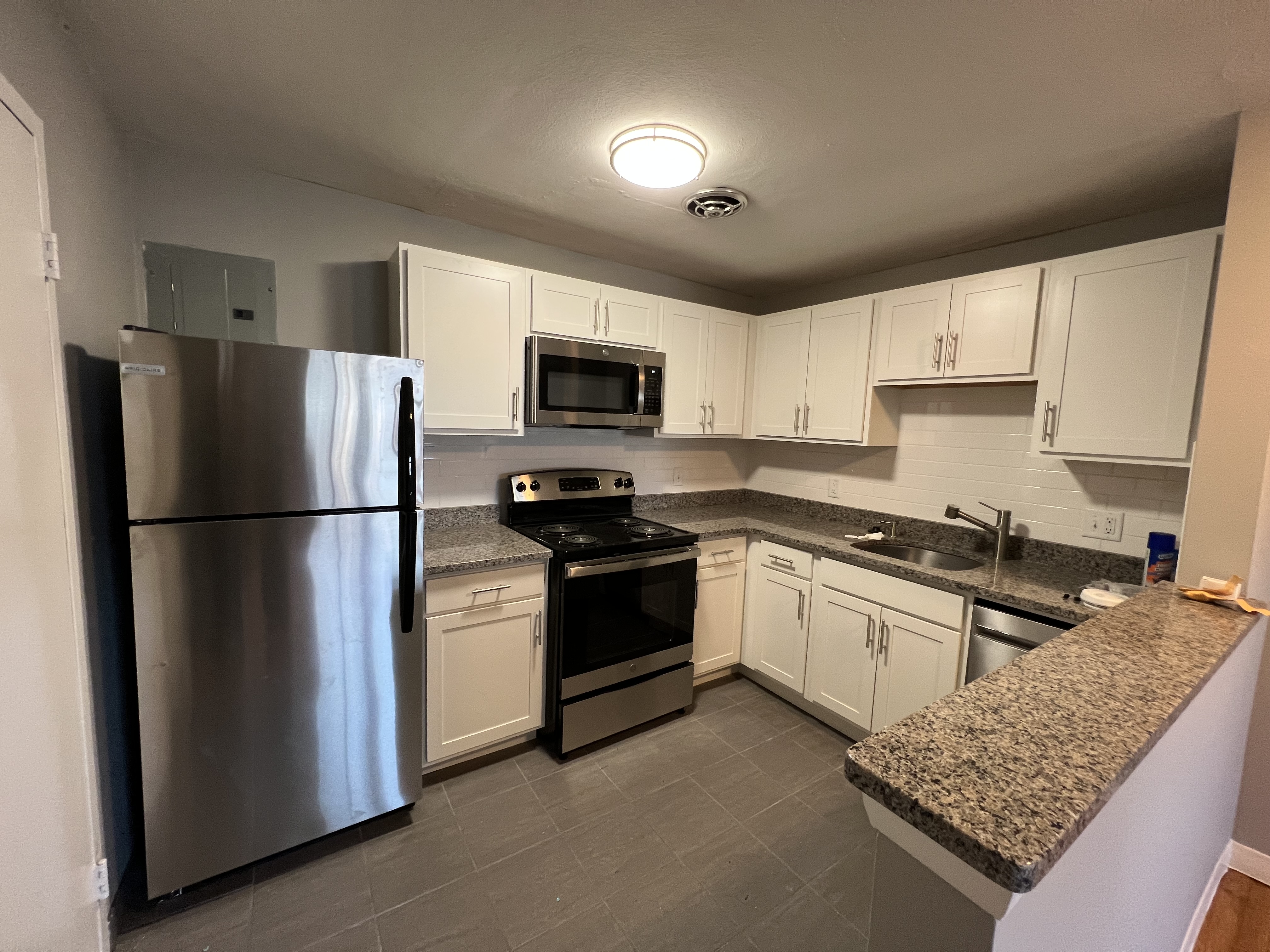 14 Riverside St, Arsenal Street