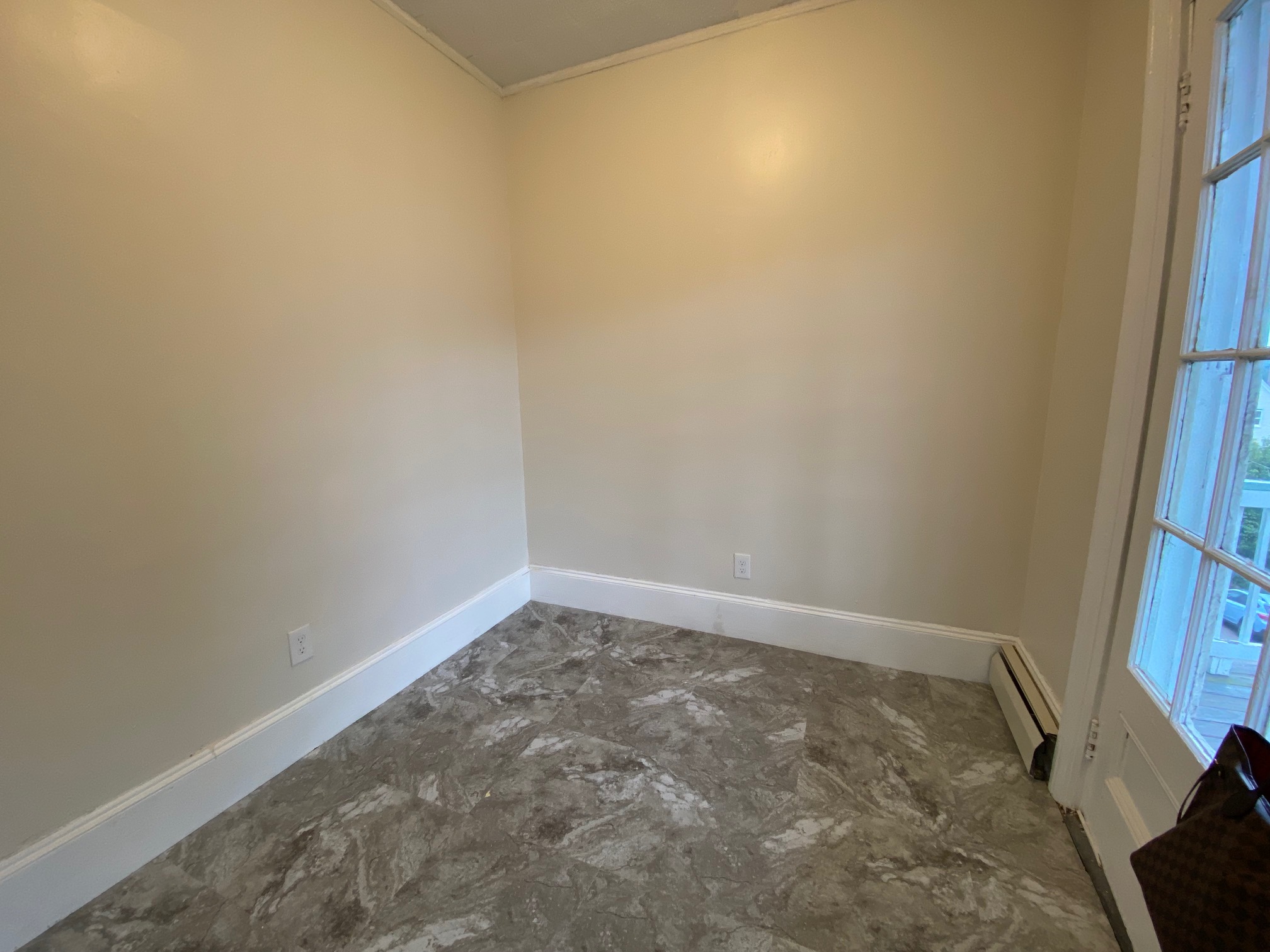 3 bed, 1 bath apartment for rent at 10 Egleston St Unit 2, Jamaica Plain — photo 3 of 26