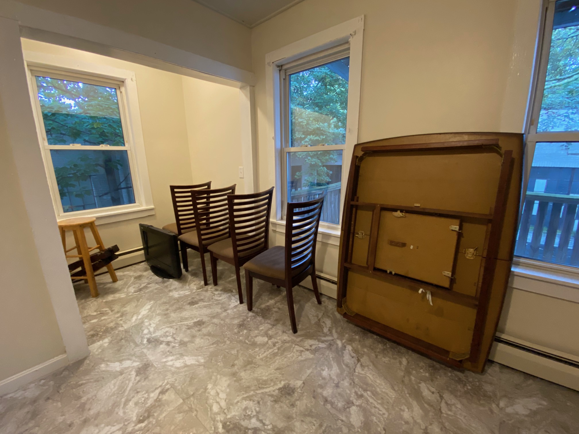 3 bed, 1 bath apartment for rent at 10 Egleston St Unit 2, Jamaica Plain — photo 12 of 26