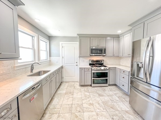 4 bed, 2 bath apartment for rent at 37 Bowdoin St Unit 1, Arlington — photo 1 of 8