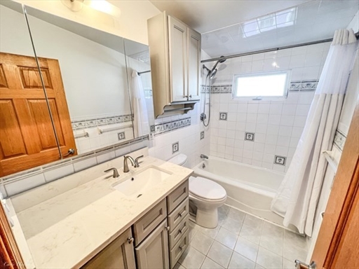 4 bed, 2 bath apartment for rent at 37 Bowdoin St Unit 1, Arlington — photo 7 of 8