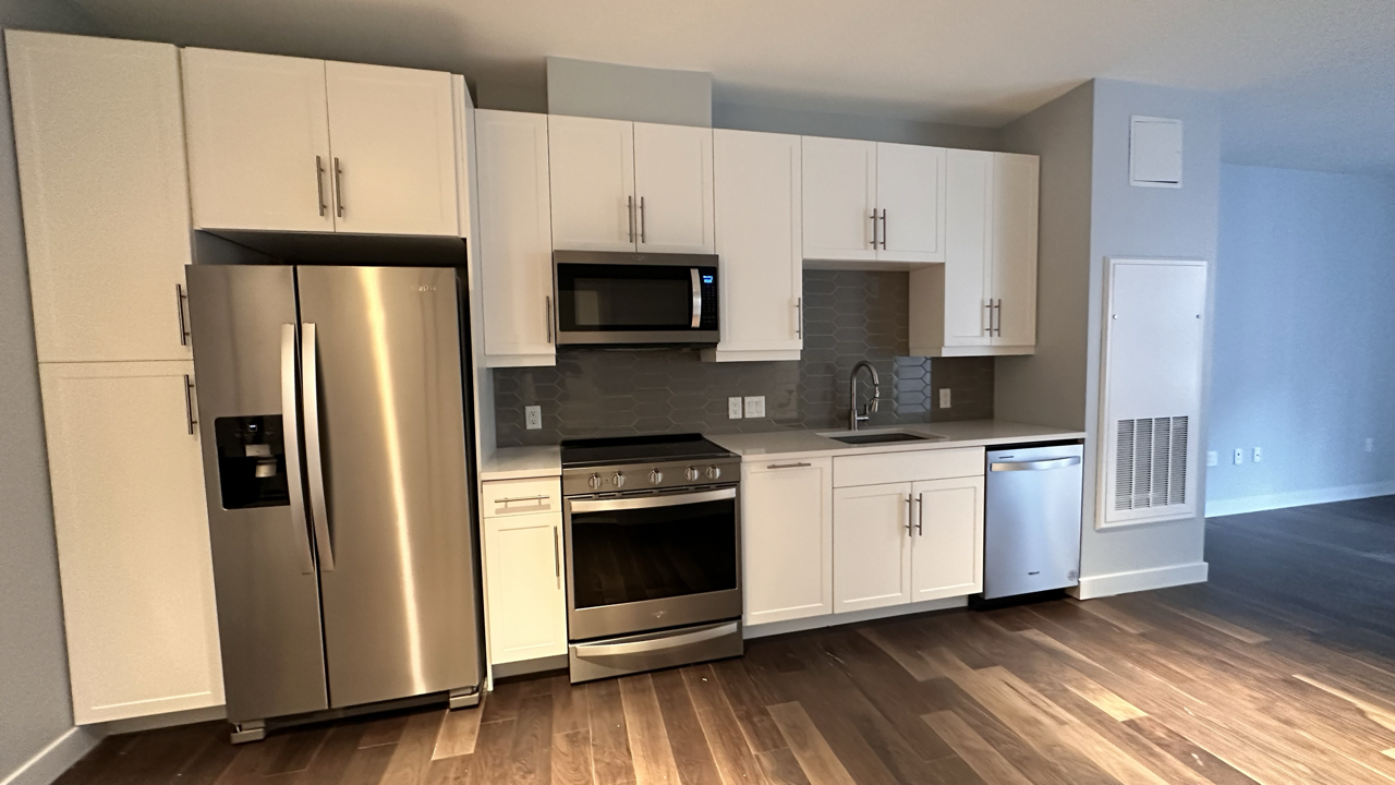 Studio bed, 1 bath apartment for rent at 136 Babcock St Unit 306, Coolidge Corner — photo 4 of 18