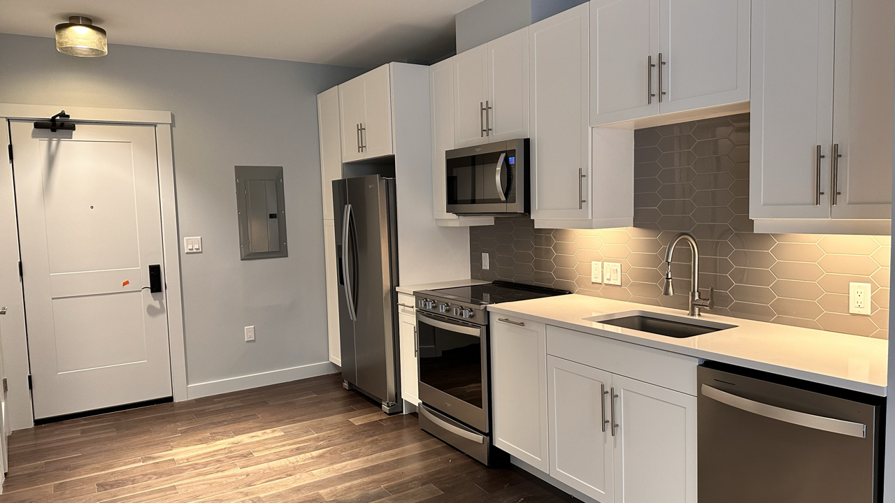 Studio bed, 1 bath apartment for rent at 136 Babcock St Unit 306, Coolidge Corner — photo 15 of 18