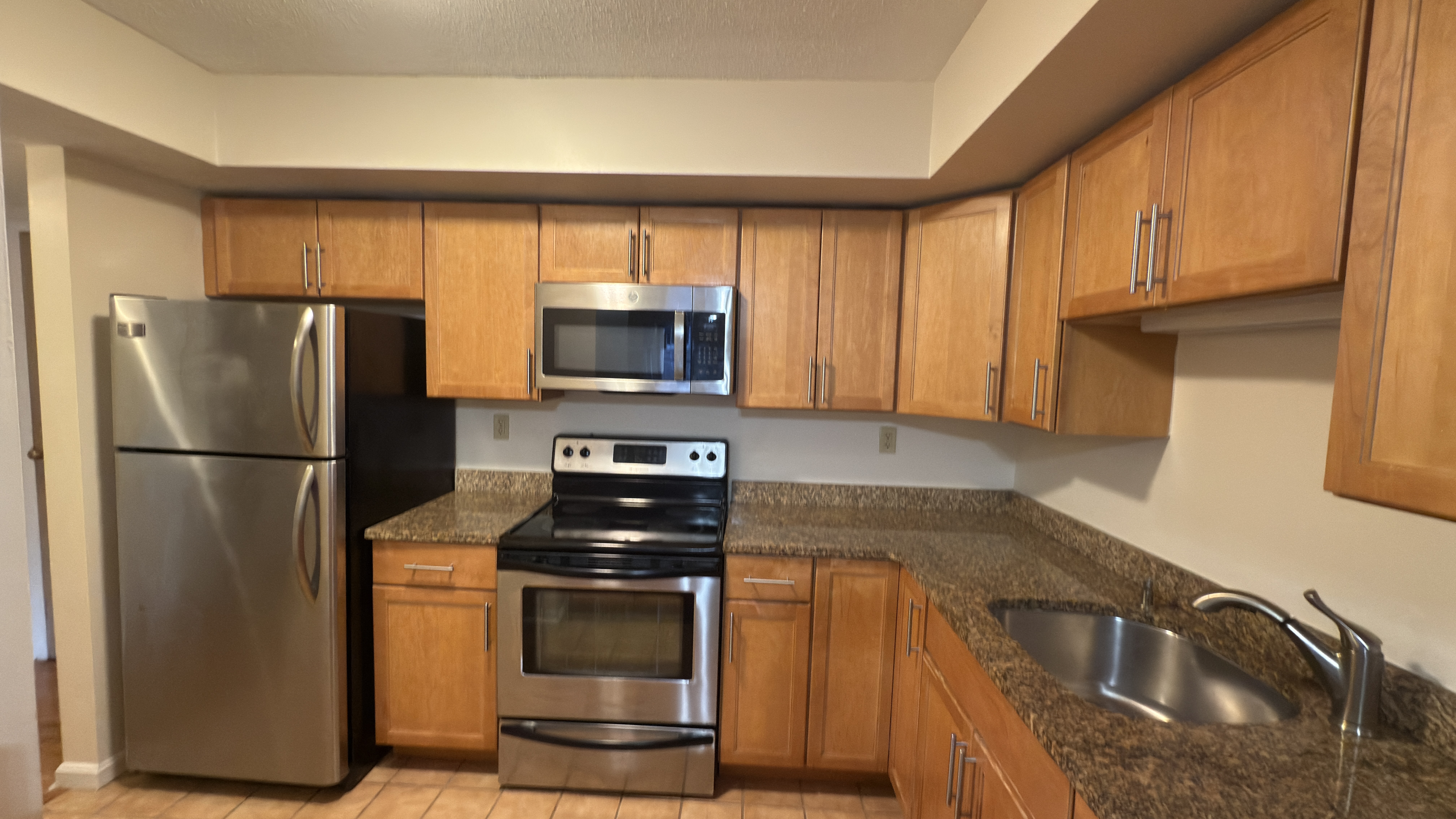 345 Franklin St, Riverside