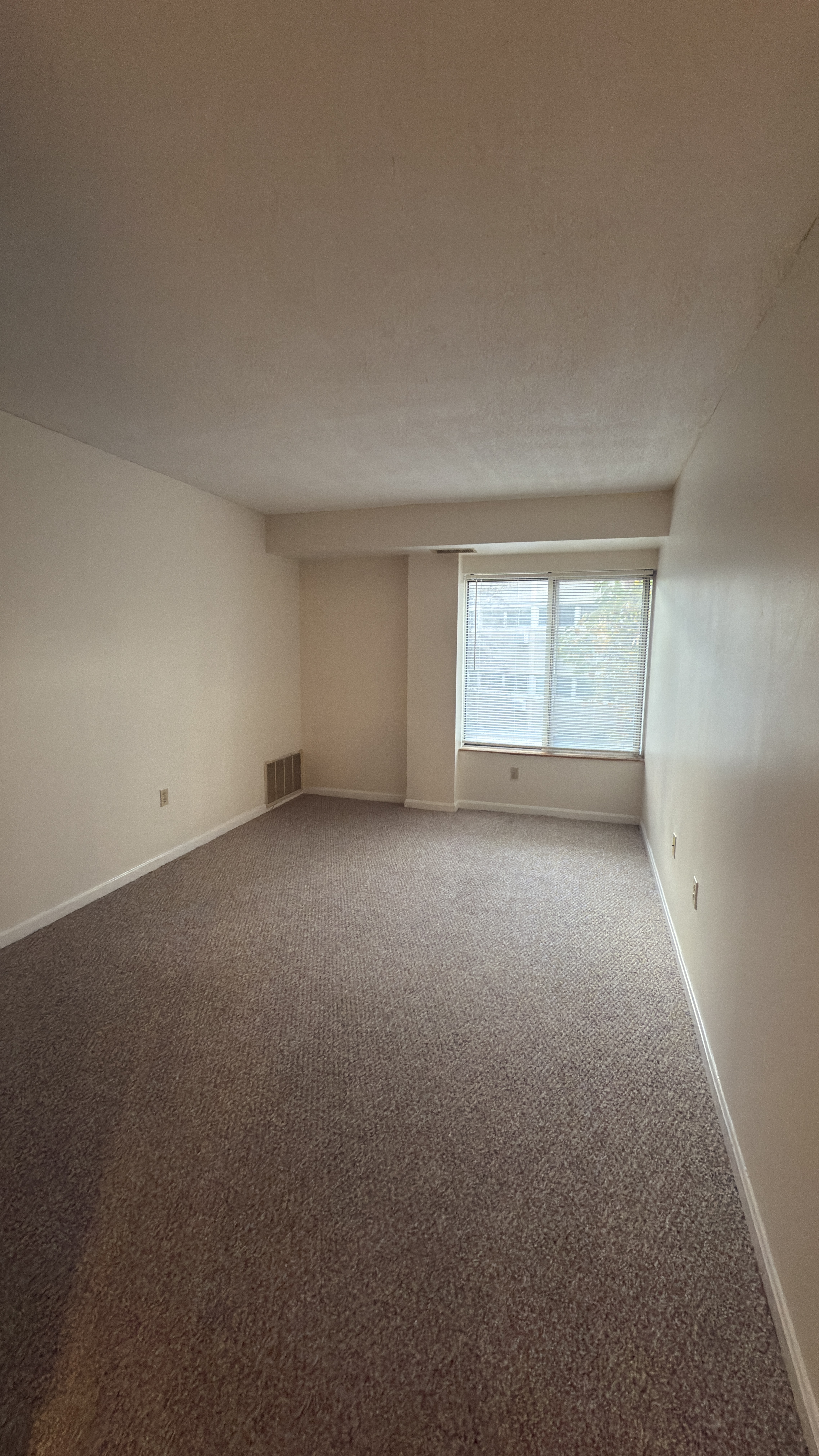 345 Franklin St, Riverside