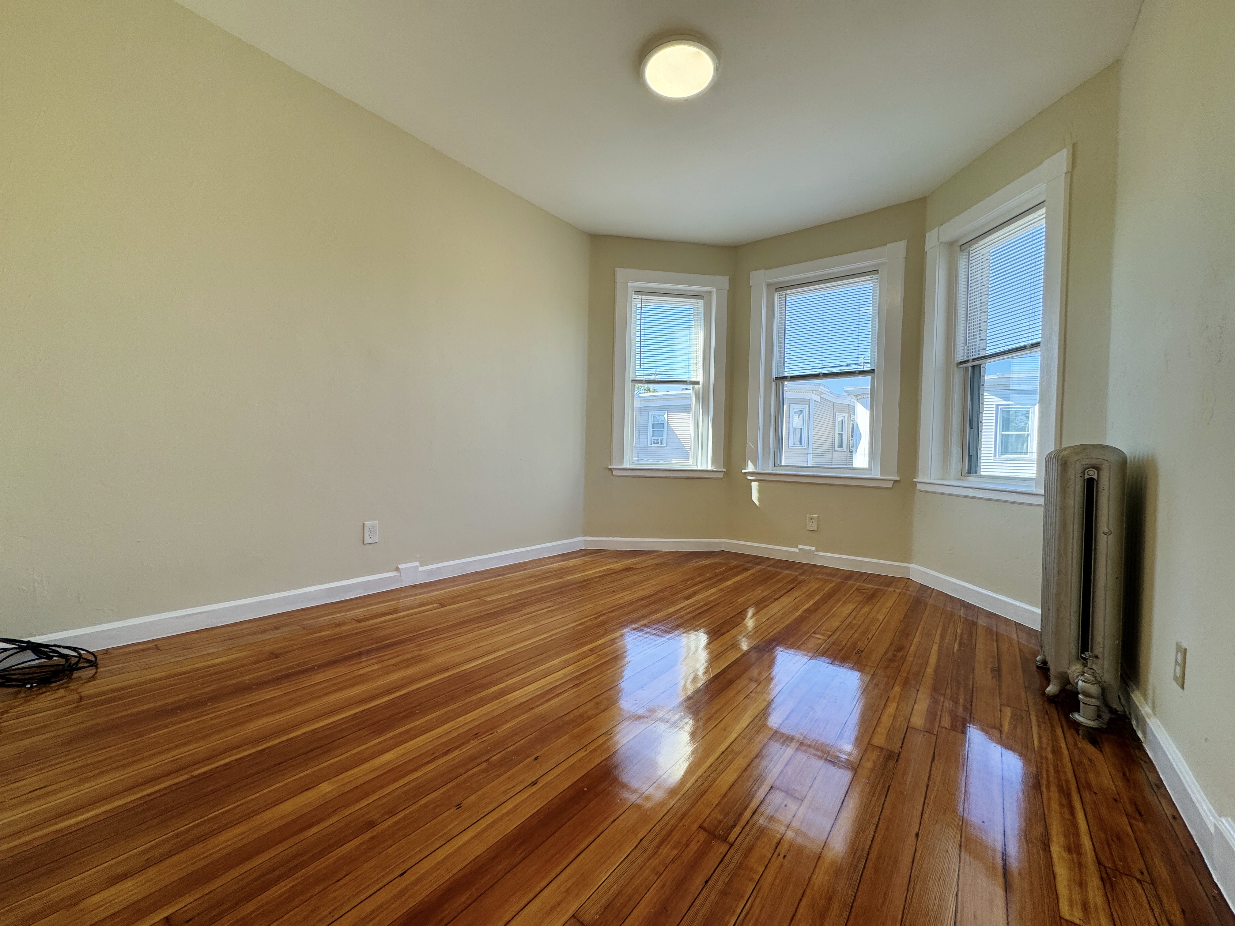 3 bed, 1 bath apartment for rent at 189 Chestnut St Unit 3, Chelsea — photo 7 of 15