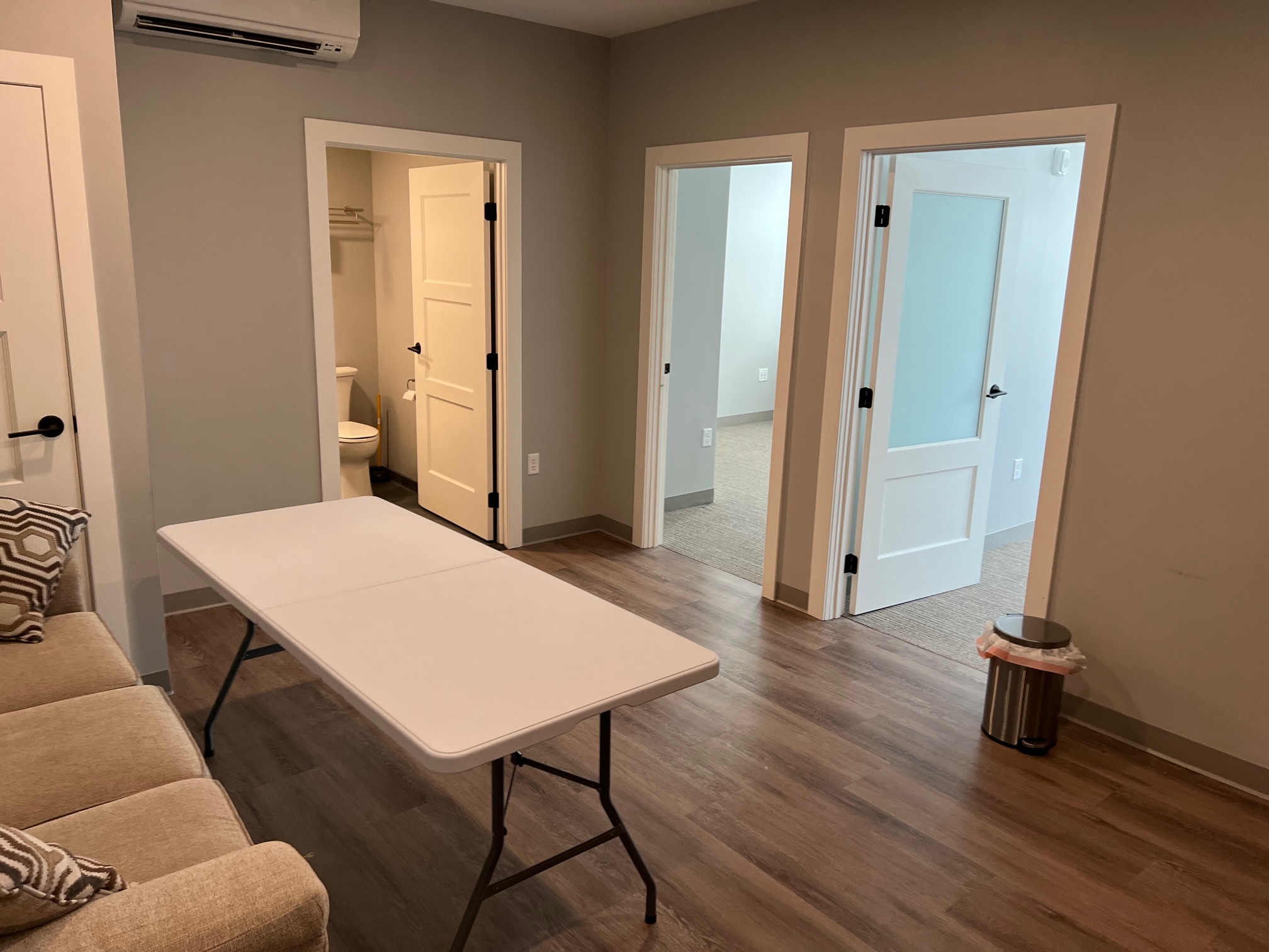 2 bed, 1 bath apartment for rent at 100 Hemenway St Unit 401, Fenway — photo 2 of 8