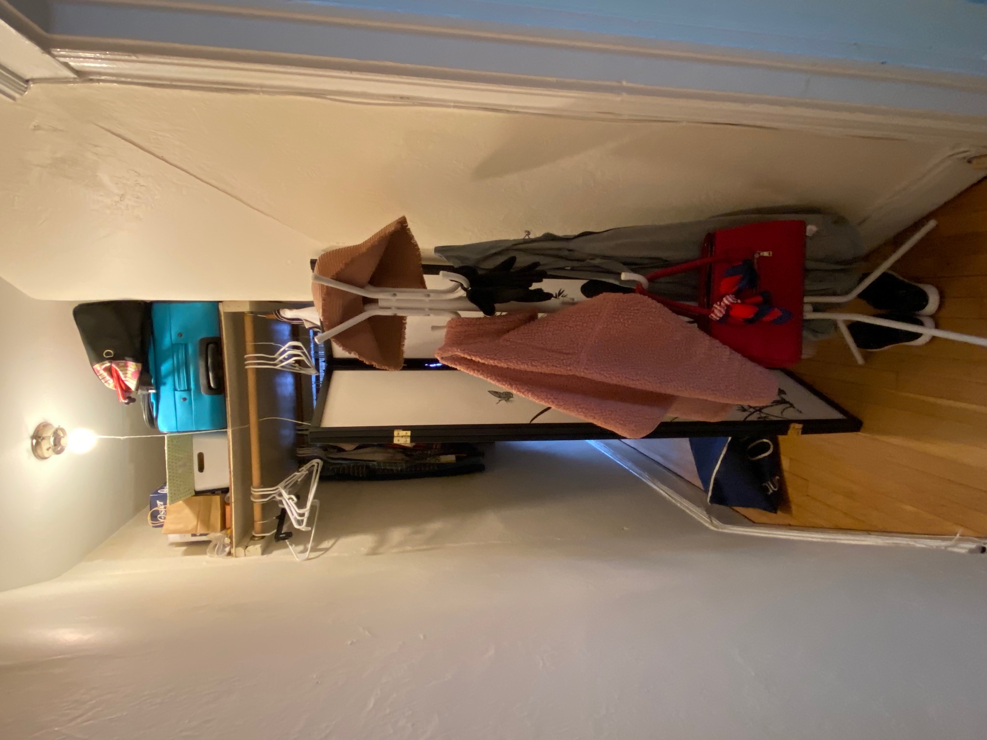Studio bed, 1 bath apartment for rent at 26 Myrtle St Unit 7, Beacon Hill — photo 4 of 12