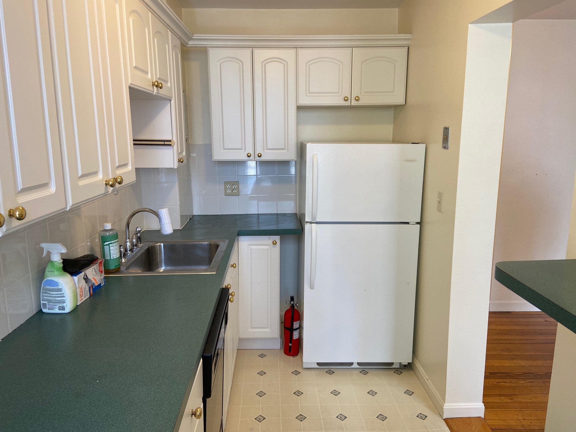 1 bed, 1 bath apartment for rent at 68 Myrtle St Unit 6, Beacon Hill — photo 7 of 13
