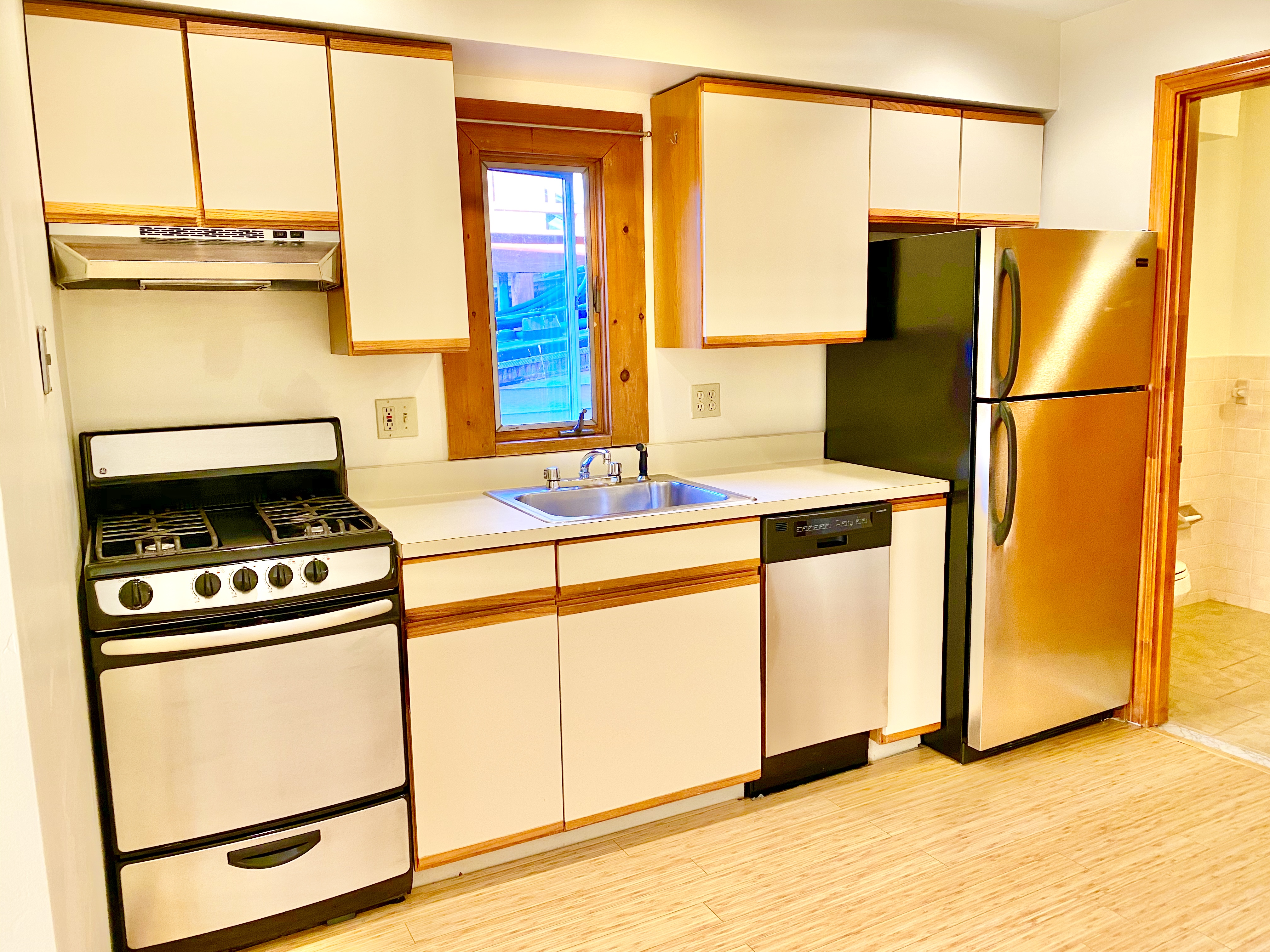 1 bed, 1 bath apartment for rent at 2 Webster Pl Unit 3, North End — photo 8 of 12