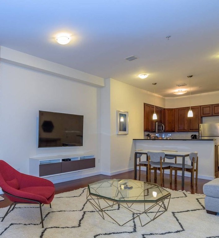 Studio bed, 1 bath apartment for rent at 1030 Bennington St Unit 2, West End — photo 5 of 5