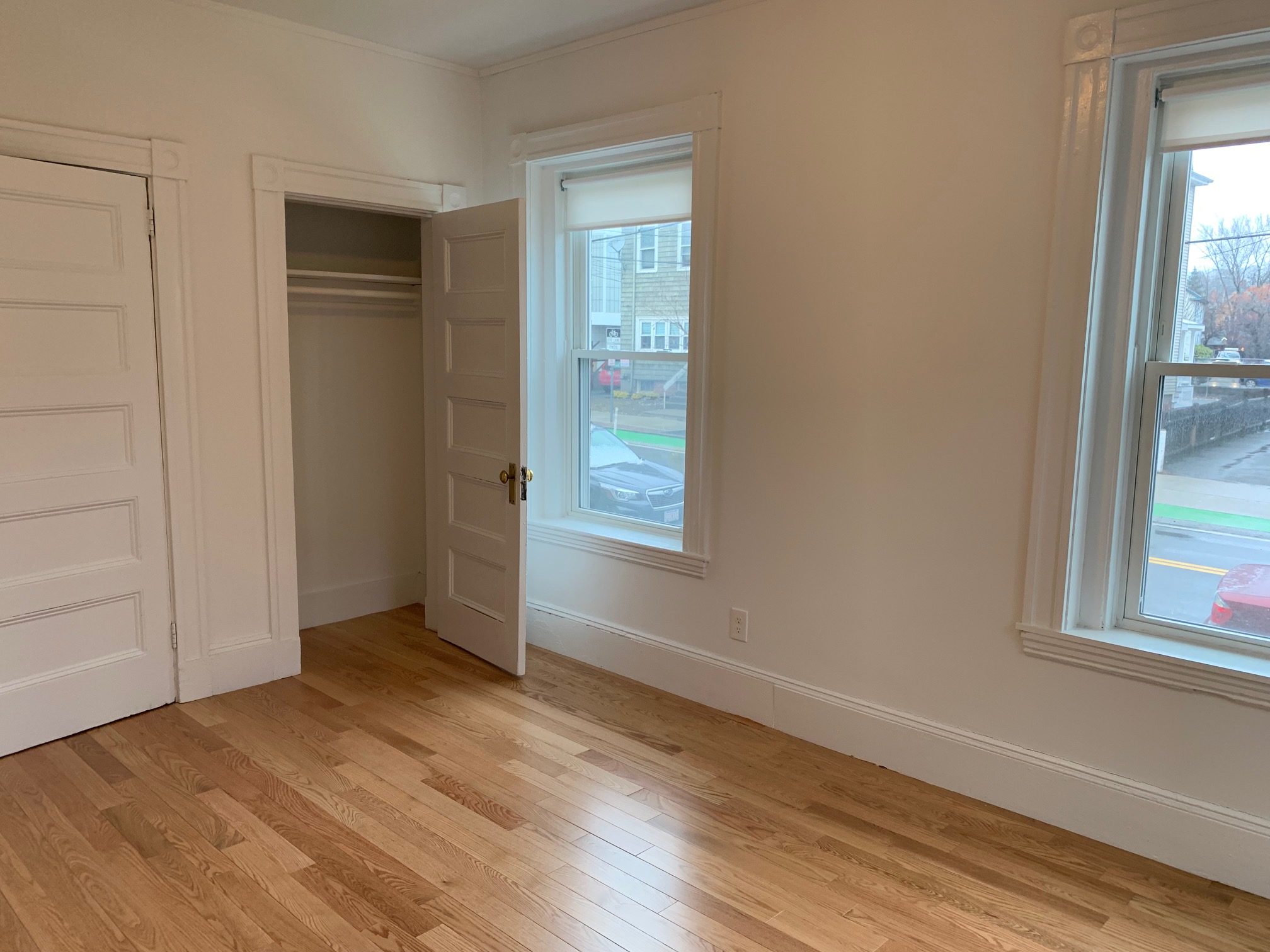 3 bed, 2 bath apartment for rent at 360 Beacon St Unit 1, Ward Two — photo 3 of 13