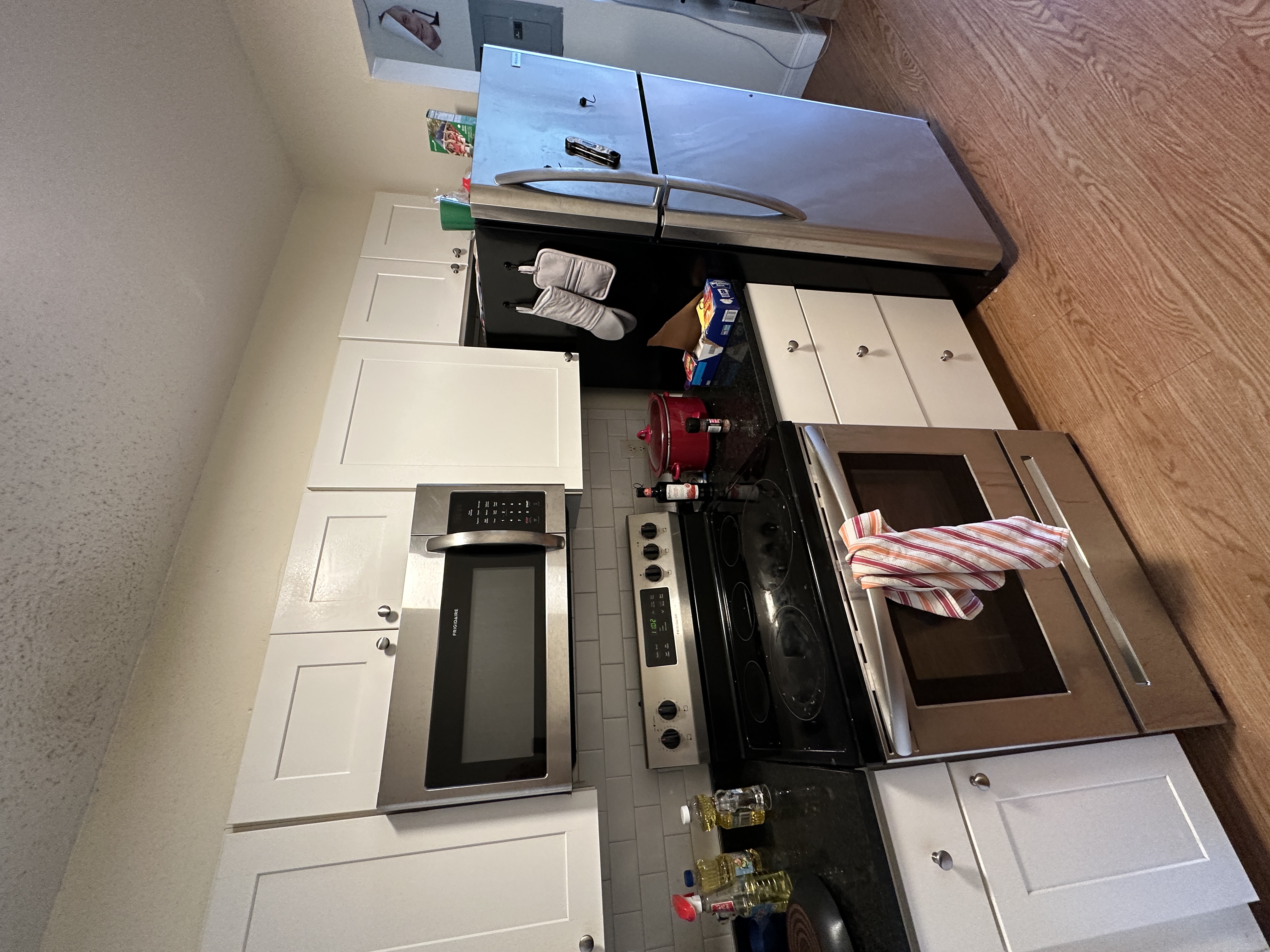 2 bed, 1 bath apartment for rent at 109 Tremont St Unit 402, Brighton — photo 3 of 8