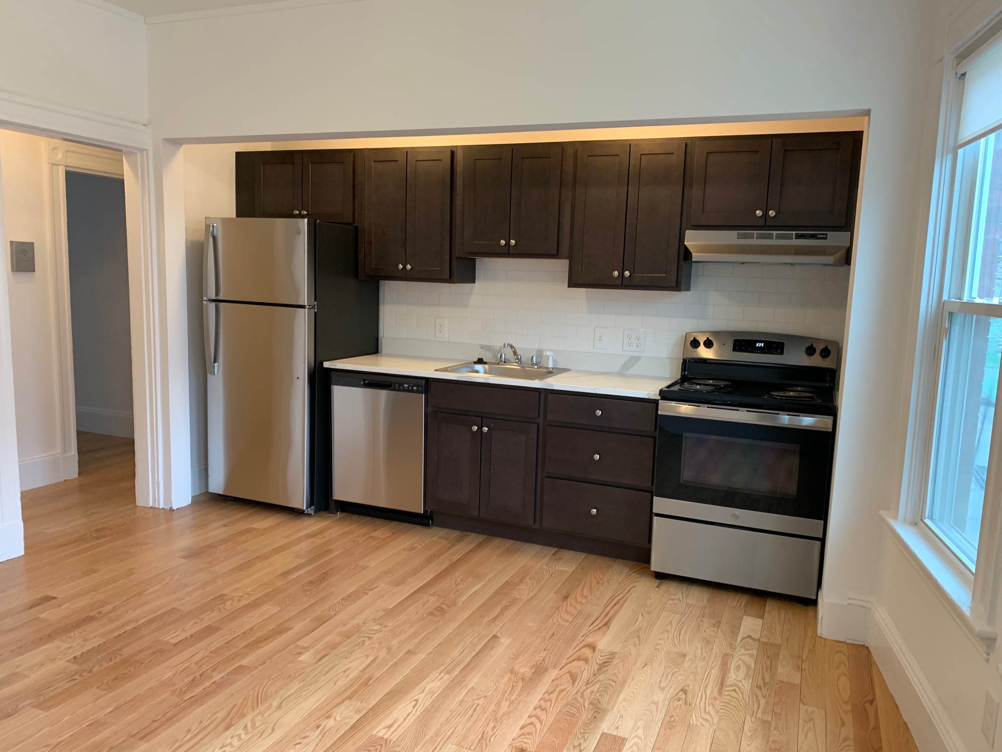 3 bed, 2 bath apartment for rent at 360 Beacon St Unit 1, Ward Two — photo 10 of 13