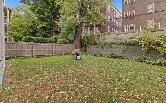 2 bed, 2 bath apartment for rent at 25 Chilcott Pl Unit 3, Jamaica Plain — photo 17 of 17