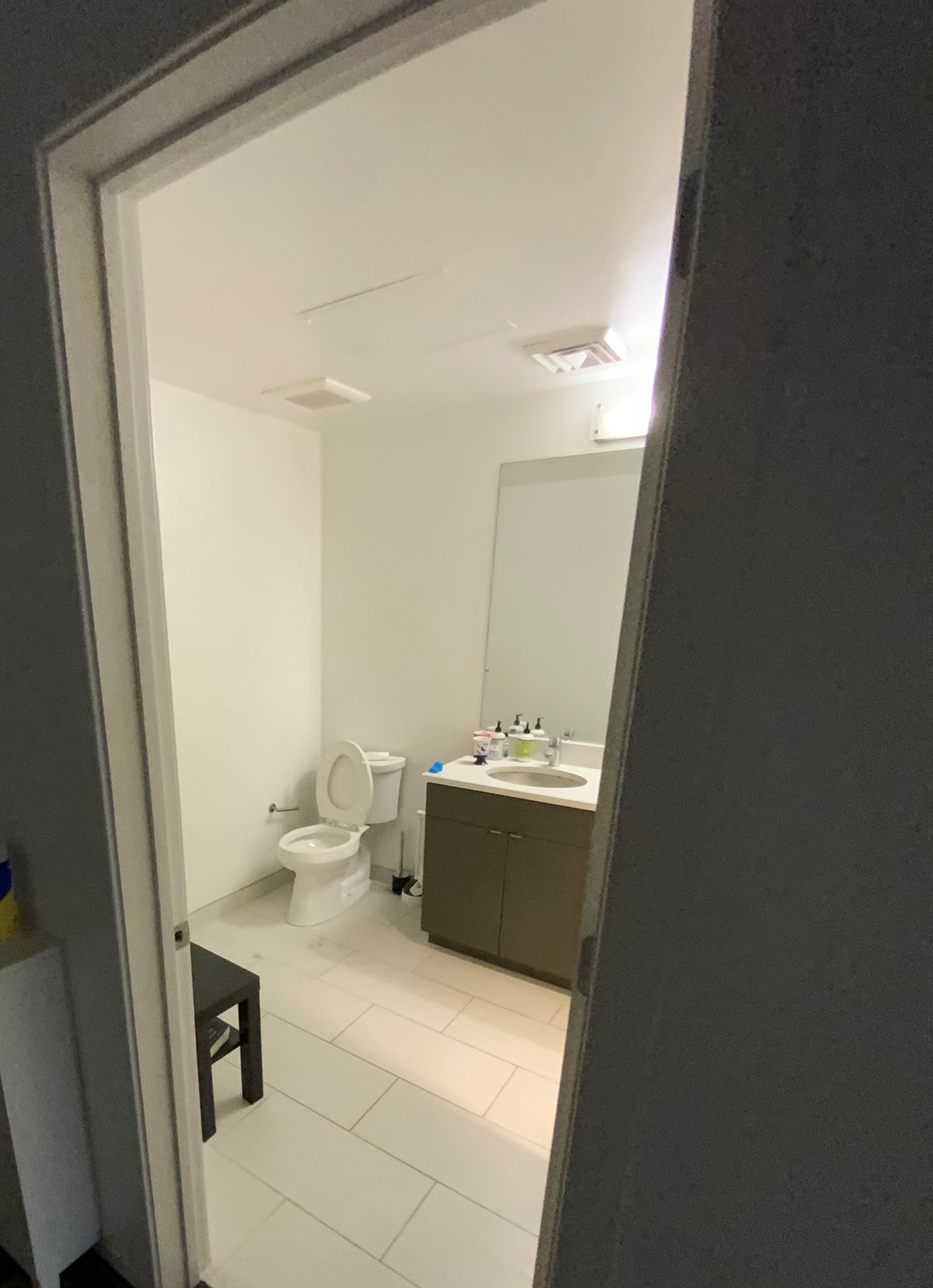 1 bed, 1 bath apartment for rent at 9 Medford St Unit 404, East Somerville — photo 7 of 15