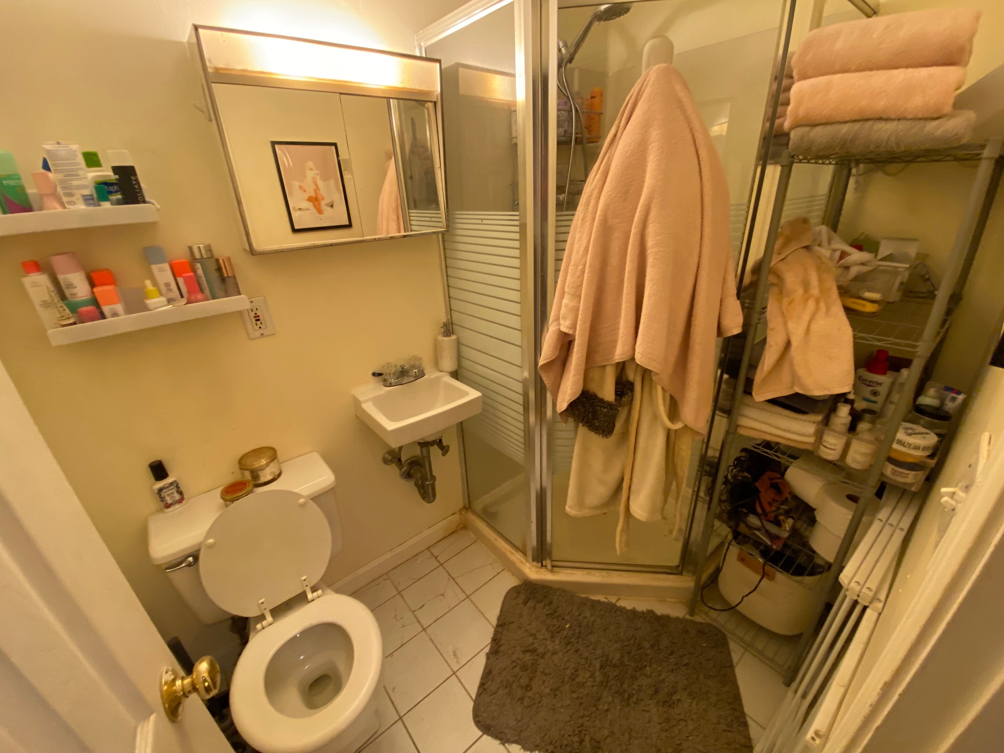 Studio bed, 1 bath apartment for rent at 9 Grove St Unit Jd, Beacon Hill — photo 2 of 14