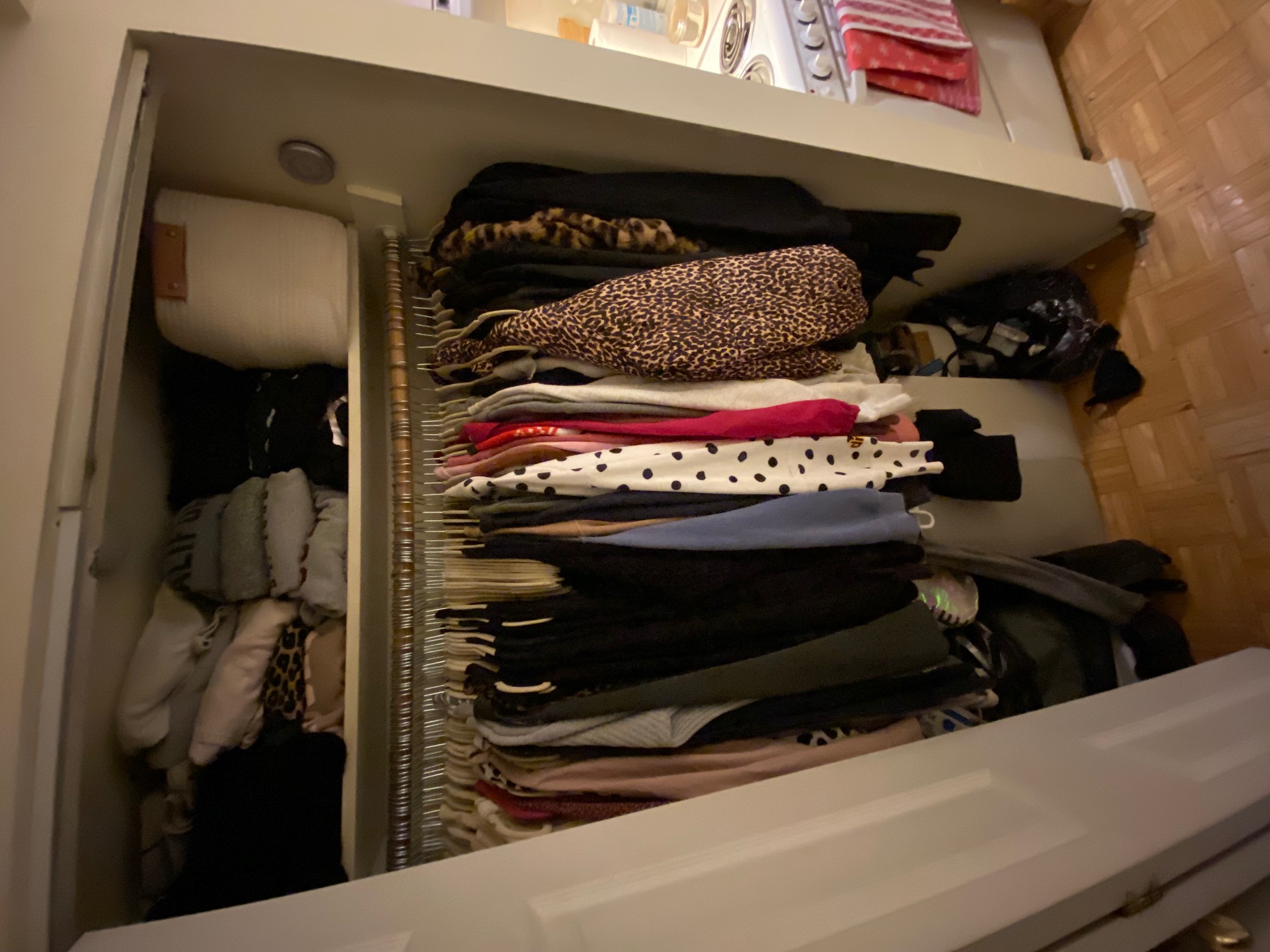Studio bed, 1 bath apartment for rent at 9 Grove St Unit Jd, Beacon Hill — photo 5 of 14