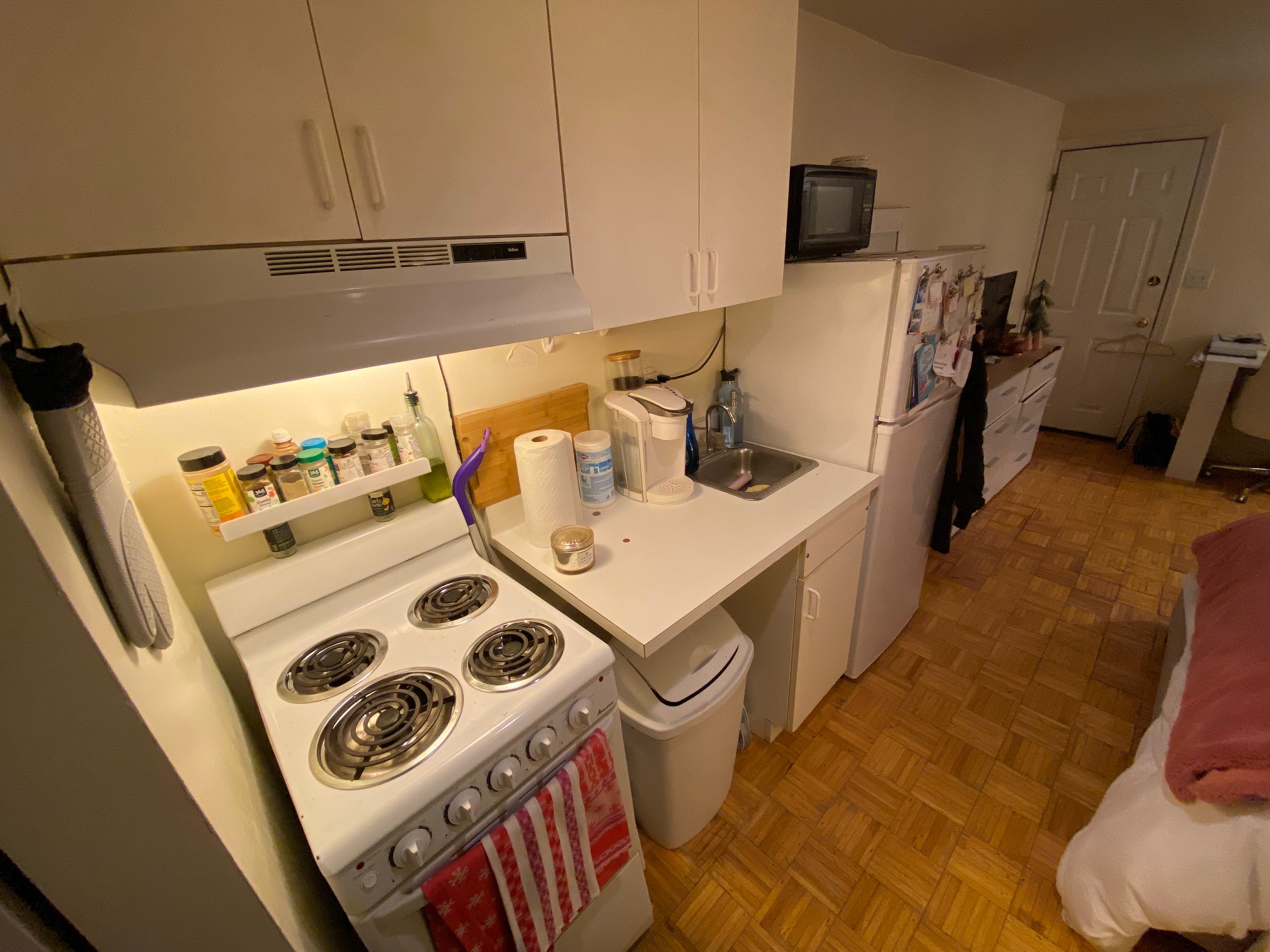 Studio bed, 1 bath apartment for rent at 9 Grove St Unit Jd, Beacon Hill — photo 6 of 14