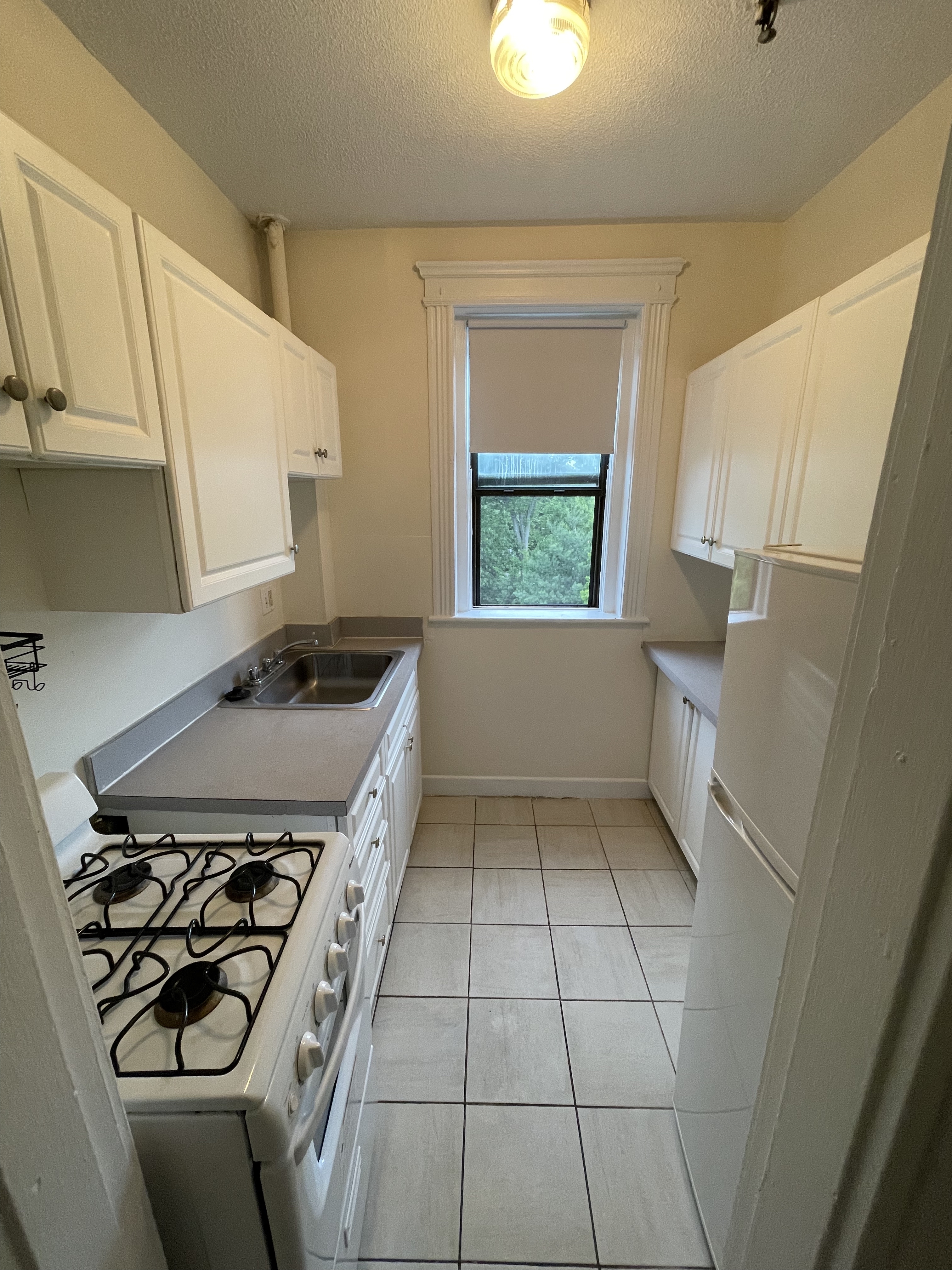 Studio bed, 1 bath apartment for rent at 1160 Commonwealth Ave Unit 57, Allston