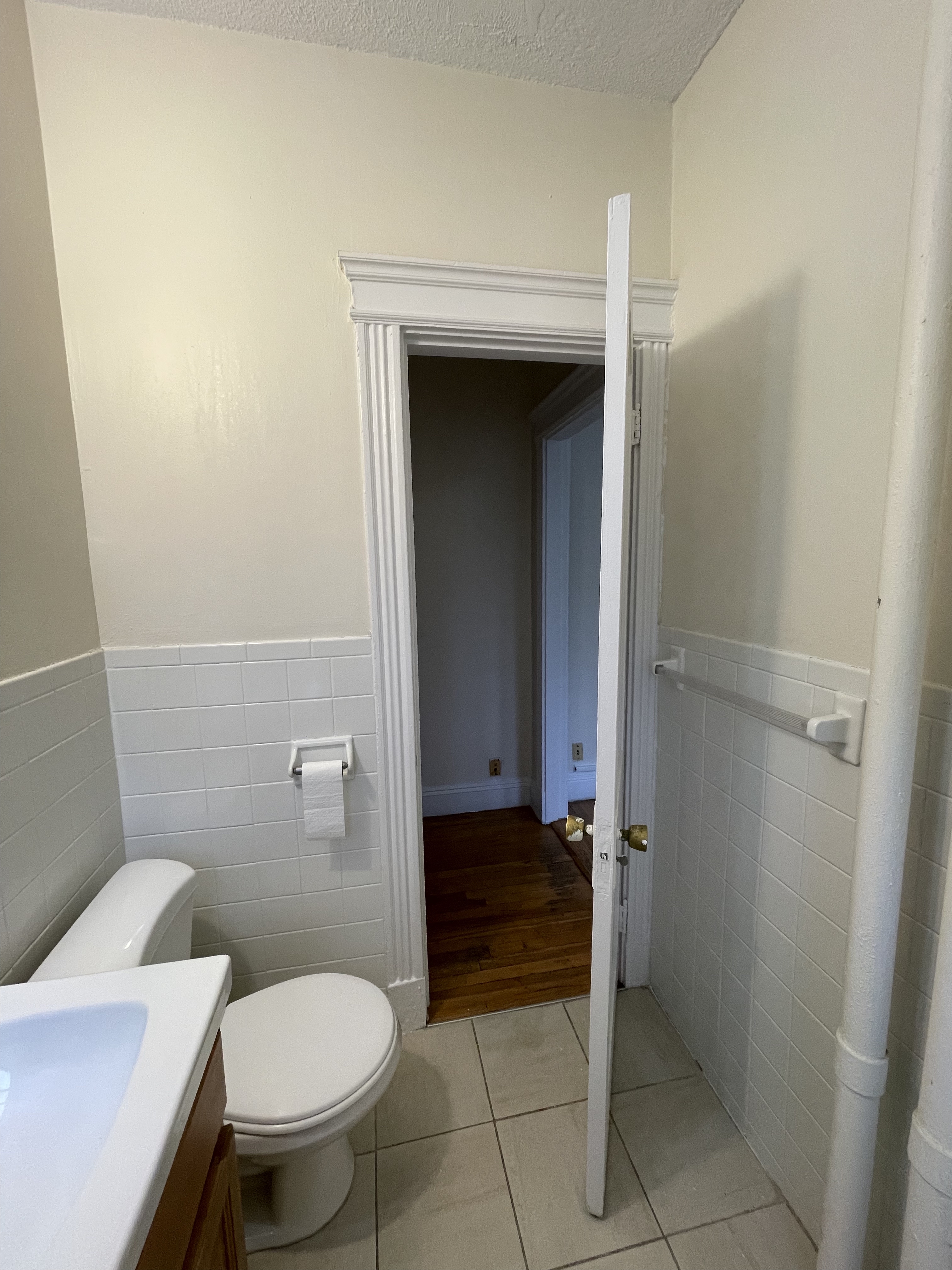 Studio bed, 1 bath apartment for rent at 1160 Commonwealth Ave Unit 57, Allston — photo 4 of 6